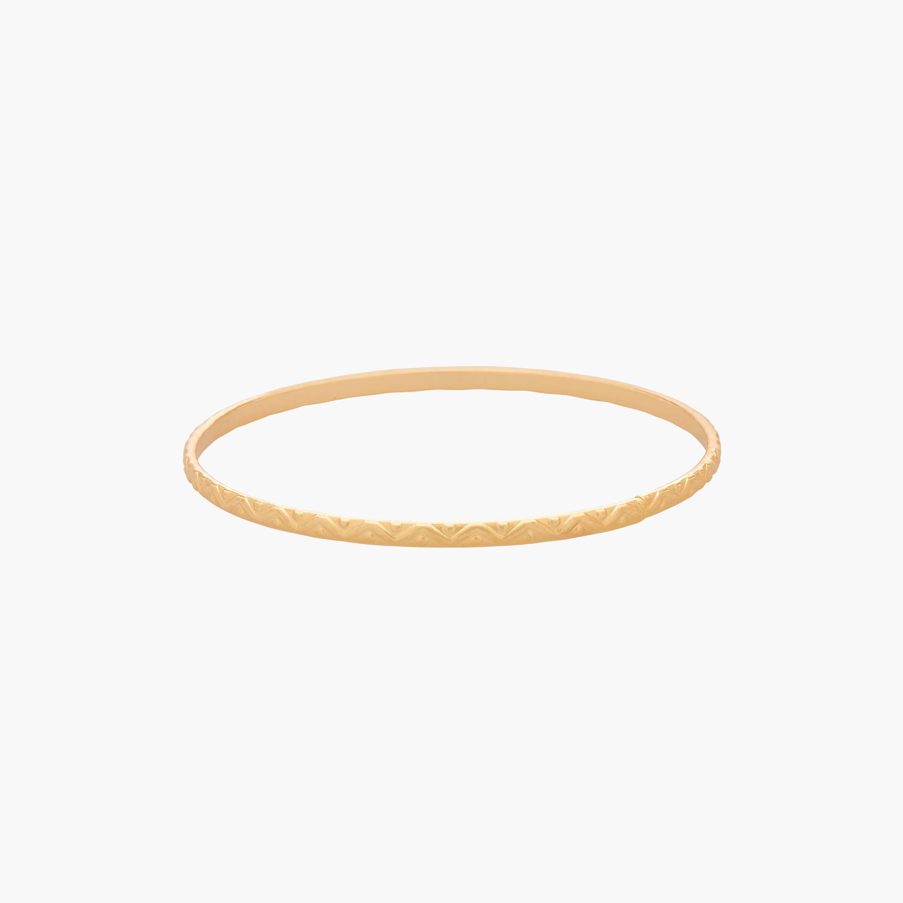 أساور بارزة الملمس بلون ذهبي - عبوة 7 قطع-women-watchesandjewellery-jewellery-banglesandbracelets-image-3