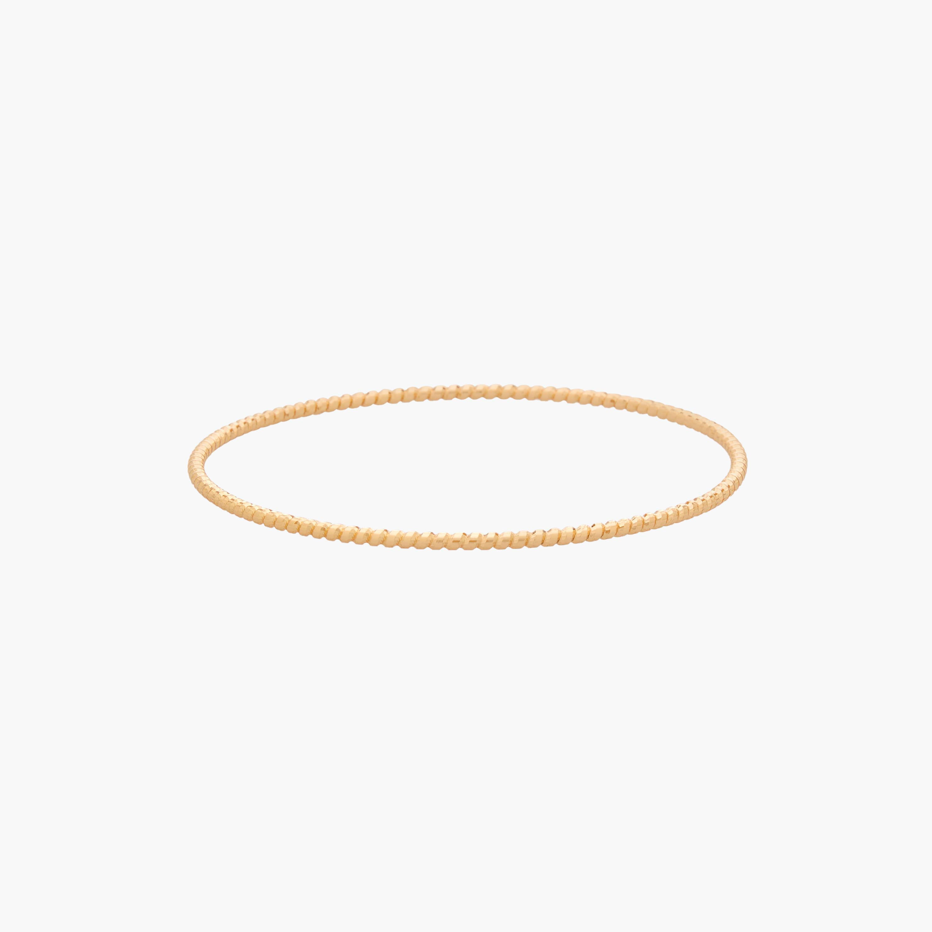 أساور بارزة الملمس بلون ذهبي - عبوة 7 قطع-women-watchesandjewellery-jewellery-banglesandbracelets-image-6