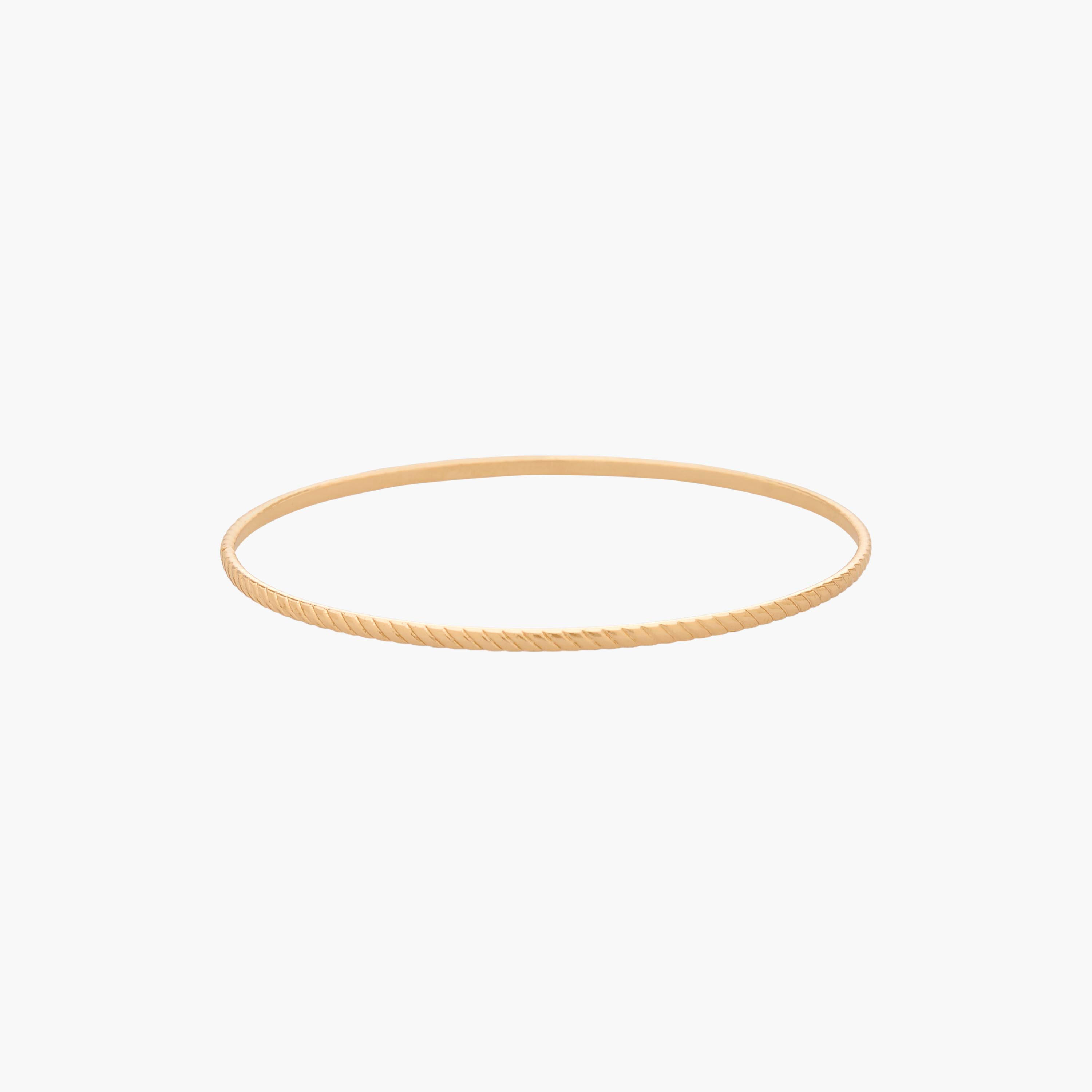 أساور بارزة الملمس بلون ذهبي - عبوة 7 قطع-women-watchesandjewellery-jewellery-banglesandbracelets-image-8