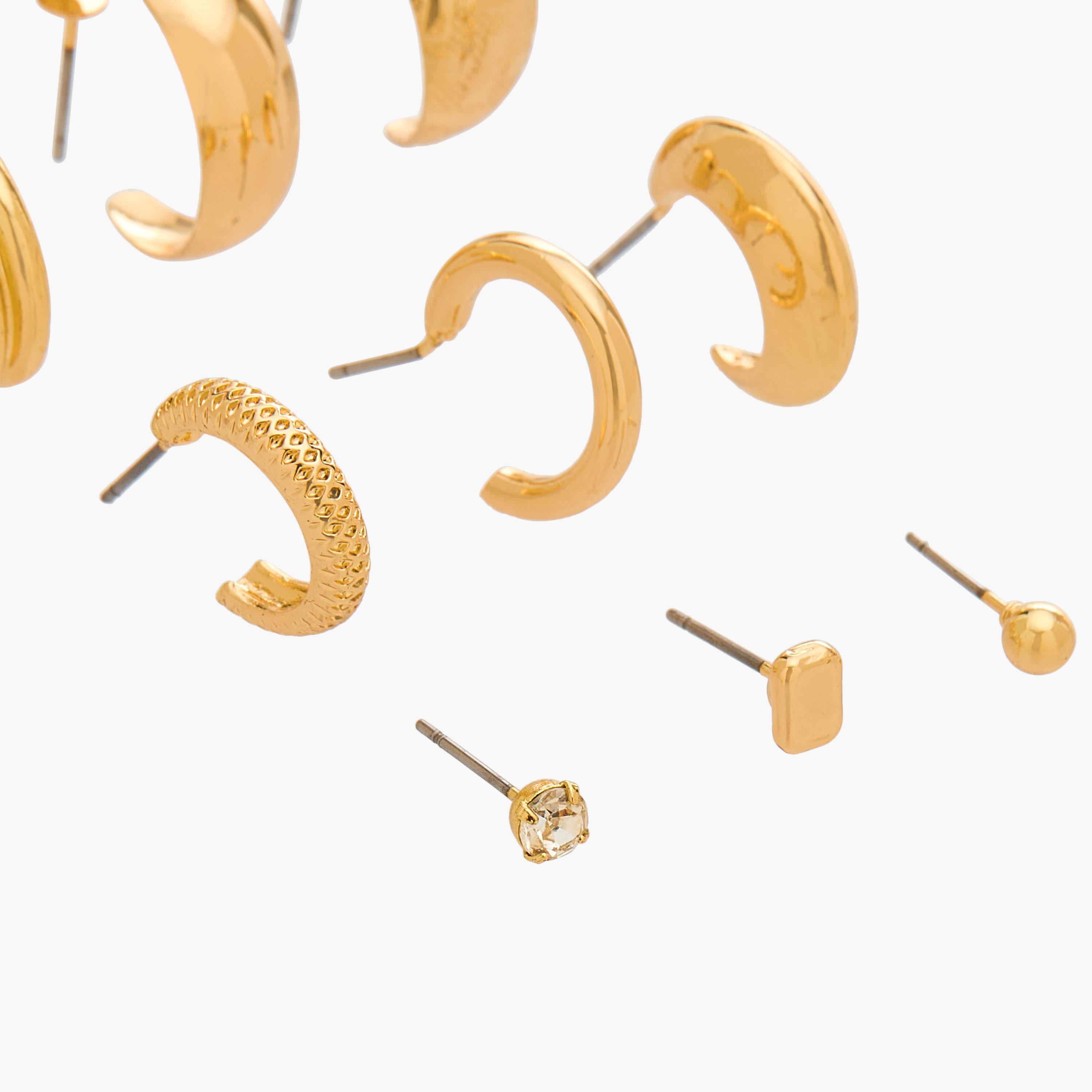 حلقان متنوعة بتشطيب ذهبي ومكبس إغلاق من جلو - عبوة 9 أزواج-women-watchesandjewellery-jewellery-earrings-image-3