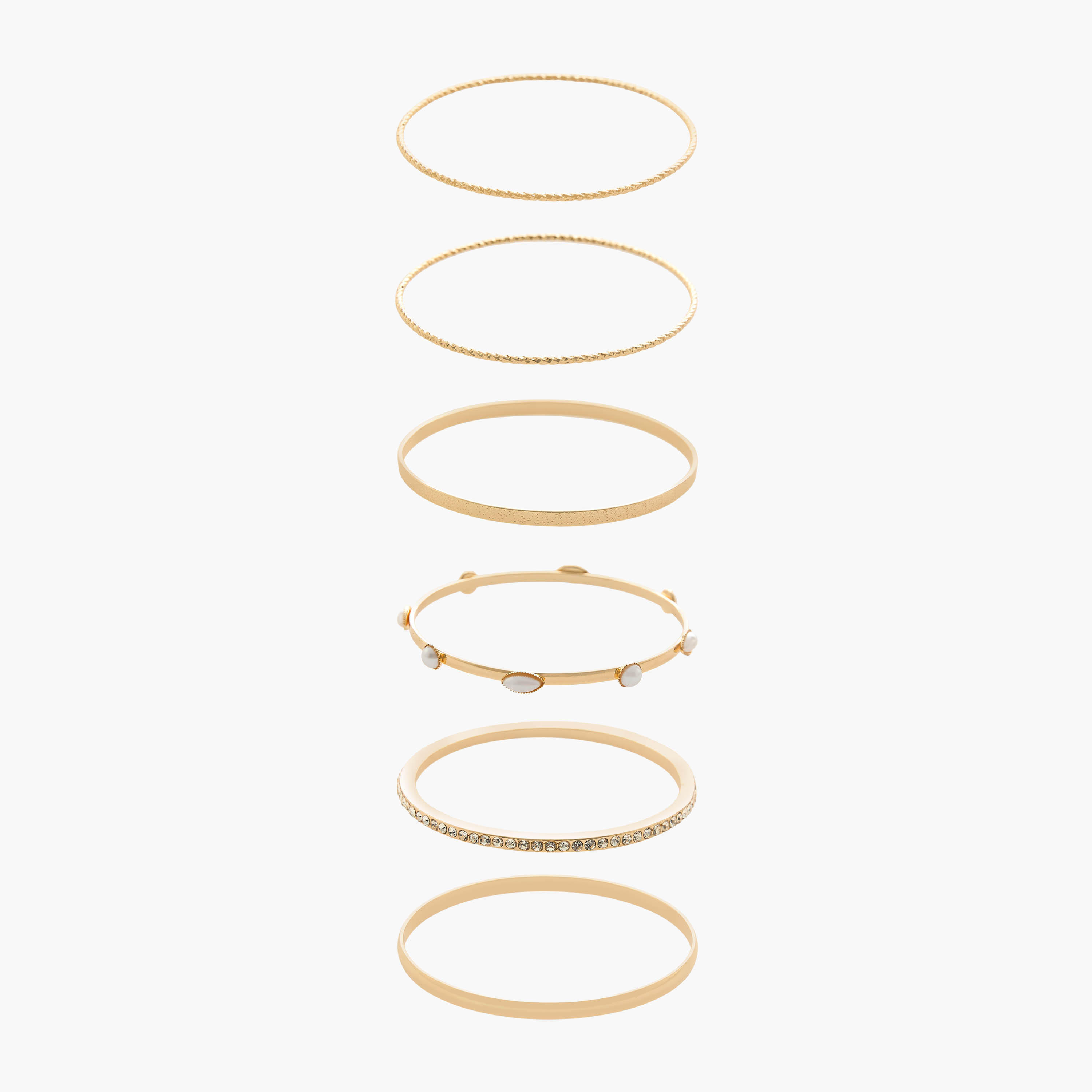 طقم أساور بلون ذهبي - 6 قطع متنوعة-women-watchesandjewellery-jewellery-banglesandbracelets-image-1