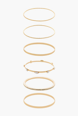 طقم أساور بلون ذهبي - 6 قطع متنوعة-women-watchesandjewellery-jewellery-banglesandbracelets-image-1