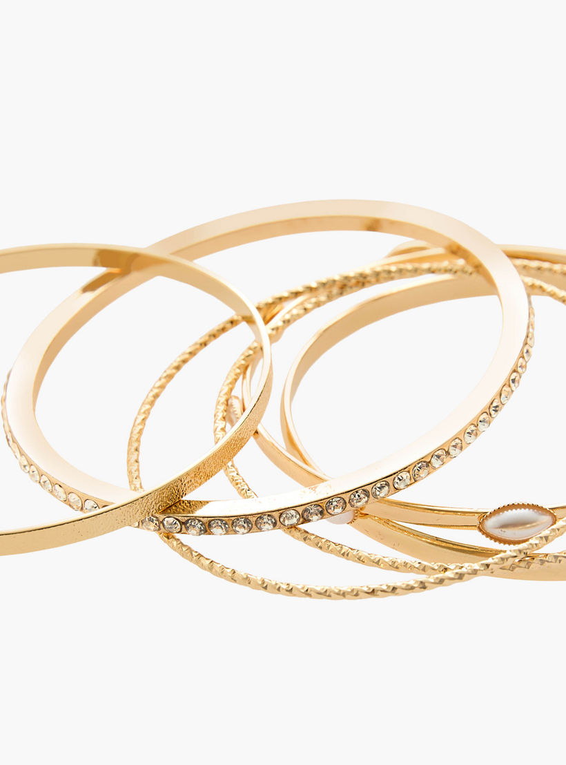 طقم أساور بلون ذهبي - 6 قطع متنوعة-women-watchesandjewellery-jewellery-banglesandbracelets-image-10