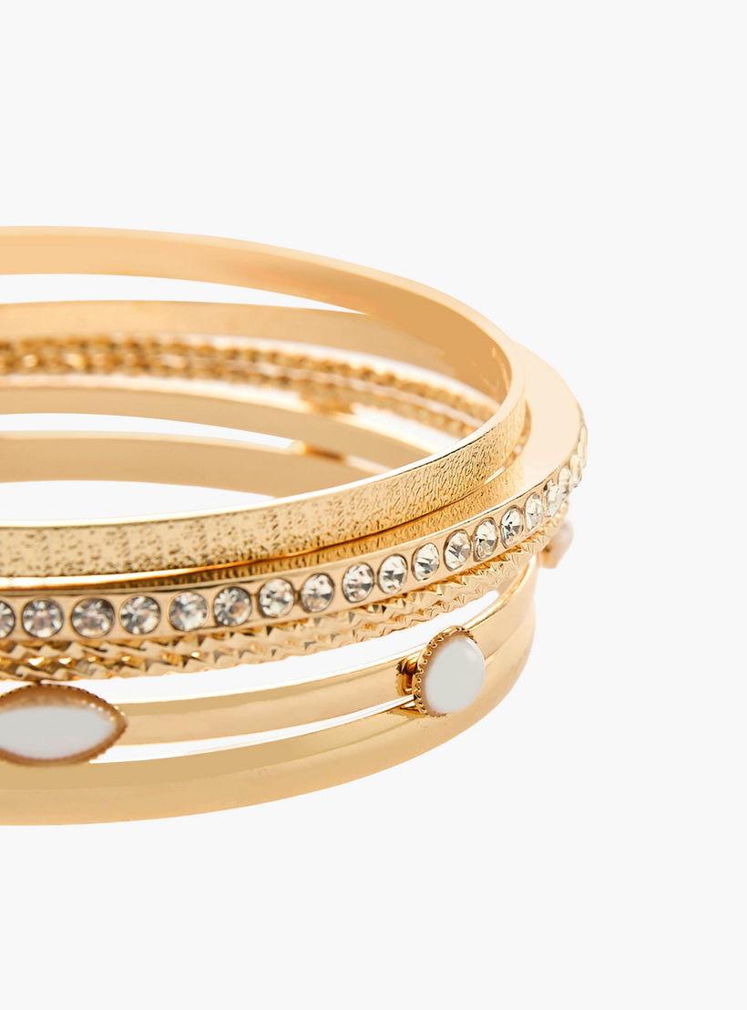 طقم أساور بلون ذهبي - 6 قطع متنوعة-women-watchesandjewellery-jewellery-banglesandbracelets-image-9