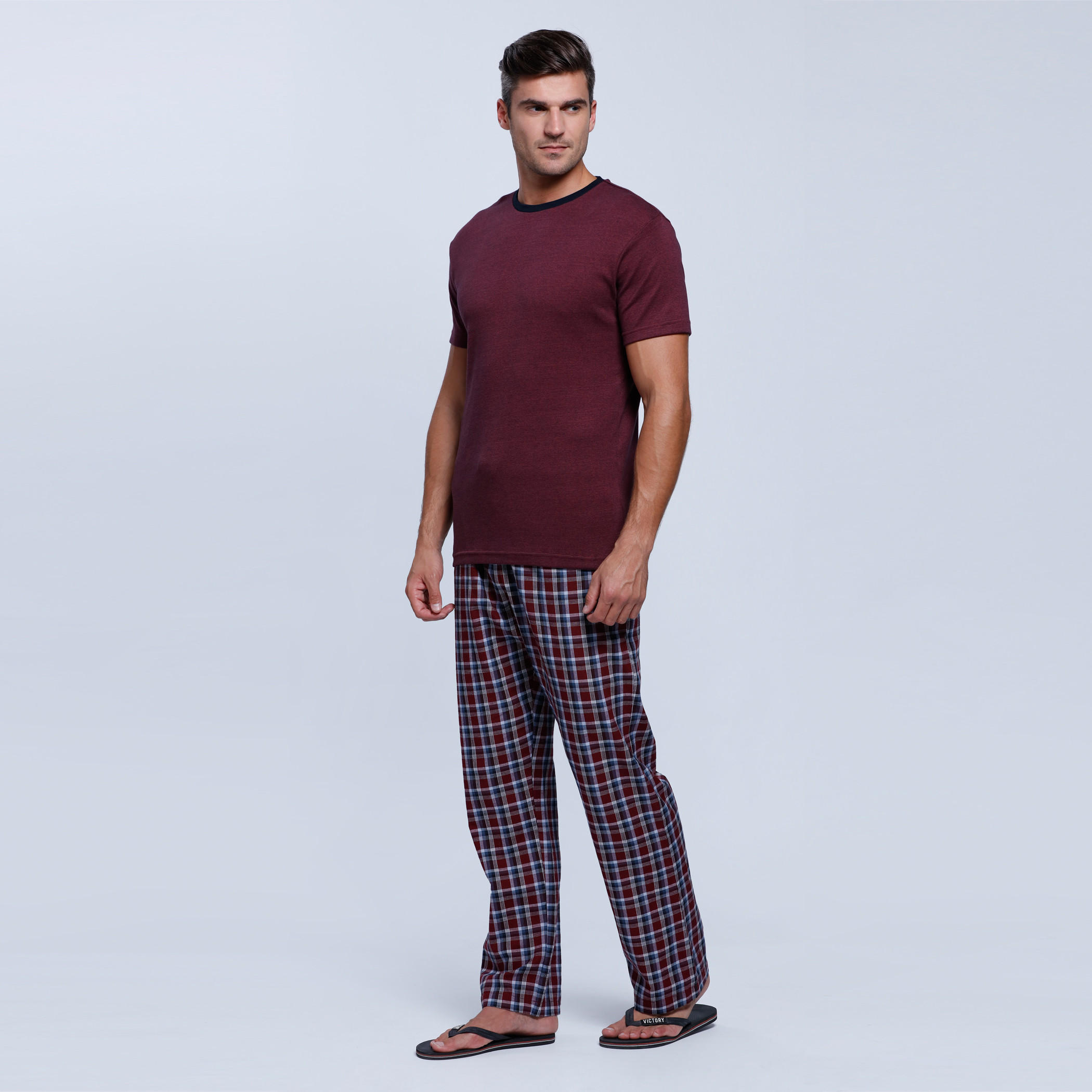 طقم بيجاما بأكمام قصيرة وطبعات-men-clothing-nightwear-sets-image-3