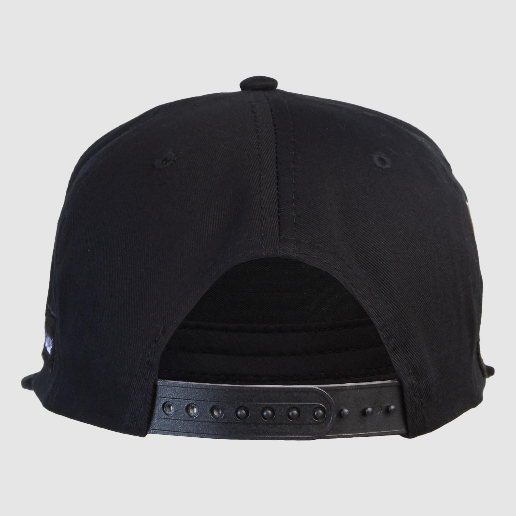 قبعة كاب مطرّزة بزر إغلاق-men-caps-image-1