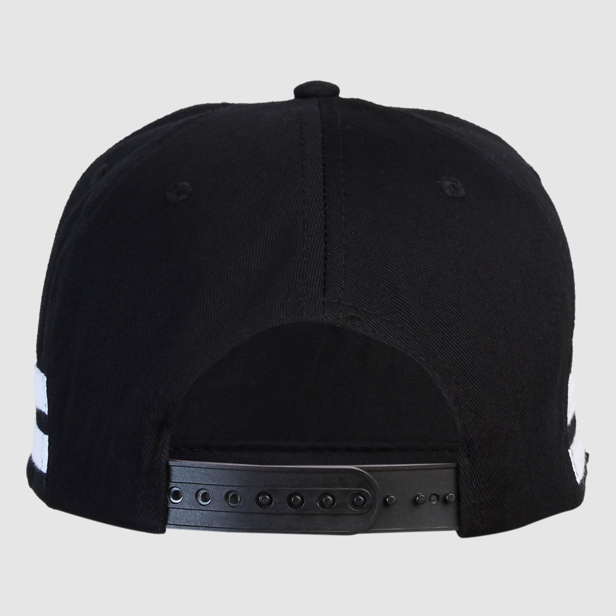 قبعة كاب مطرّزة بزر إغلاق-men-caps-image-1