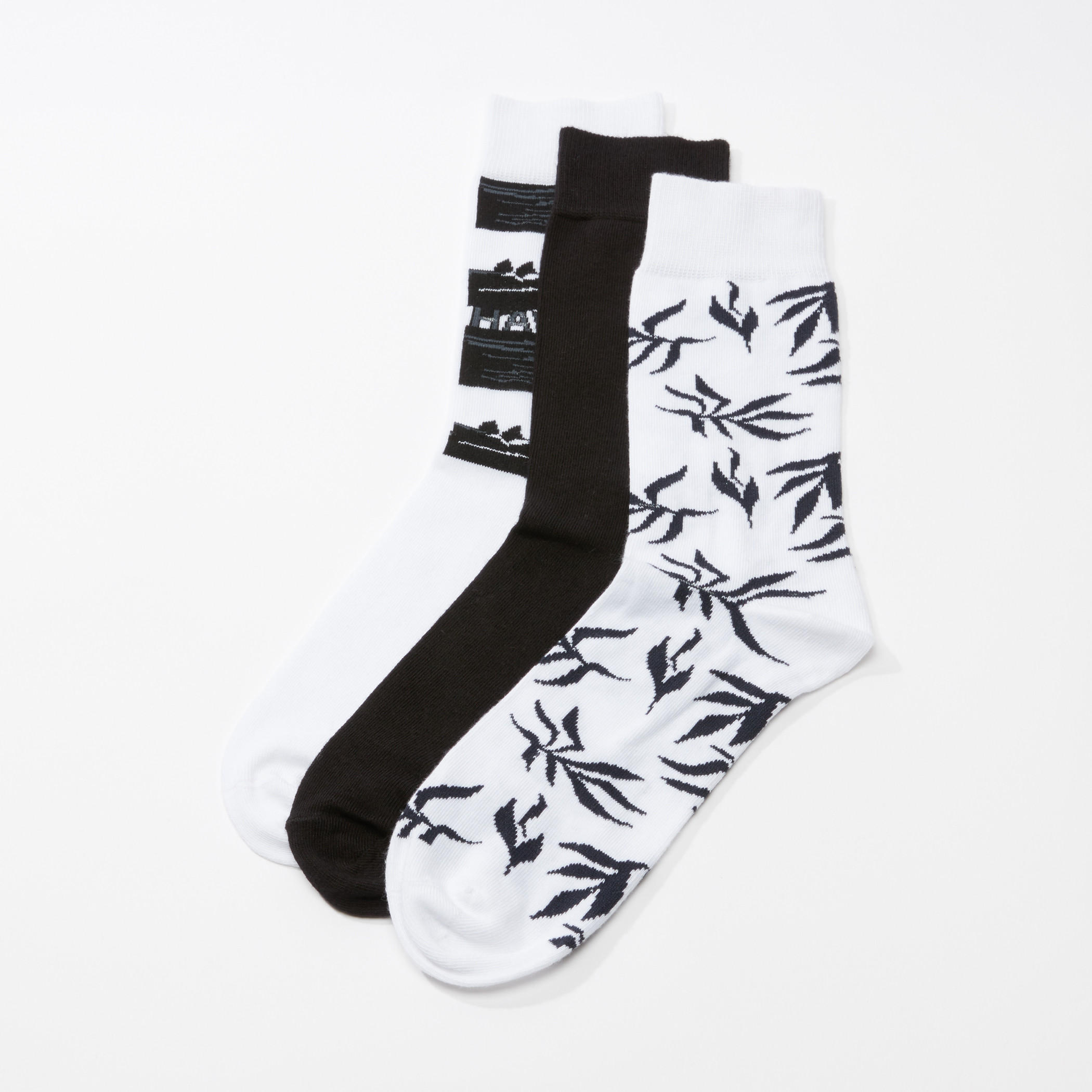 جوارب متنوعة - طقم من 3 أزواج-men-socks-image-1
