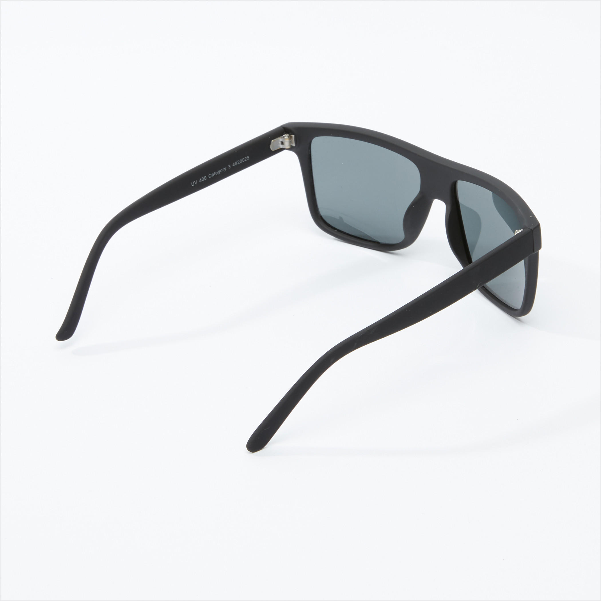 نظّارة شمسية بإطار كامل وايفرير-men-sunglasses-image-3