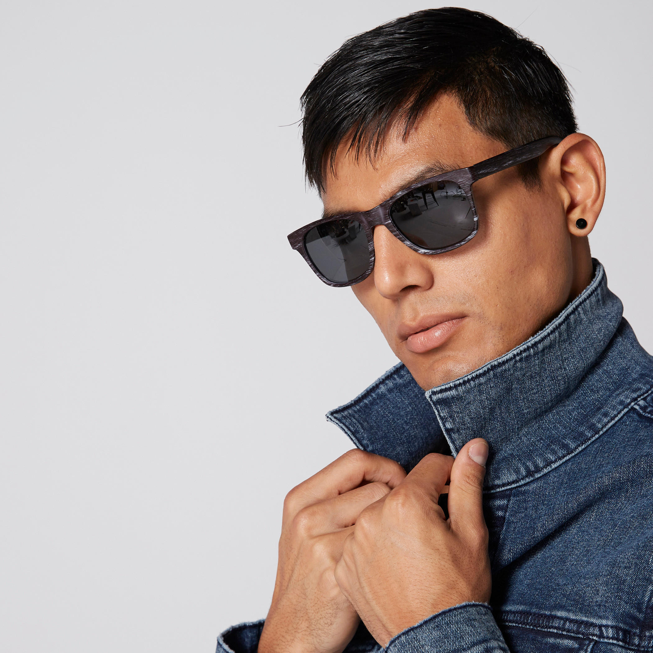 نظّارة شمسية وايفيرار مربعة بإطار كامل وطبعات-men-sunglasses-image-2