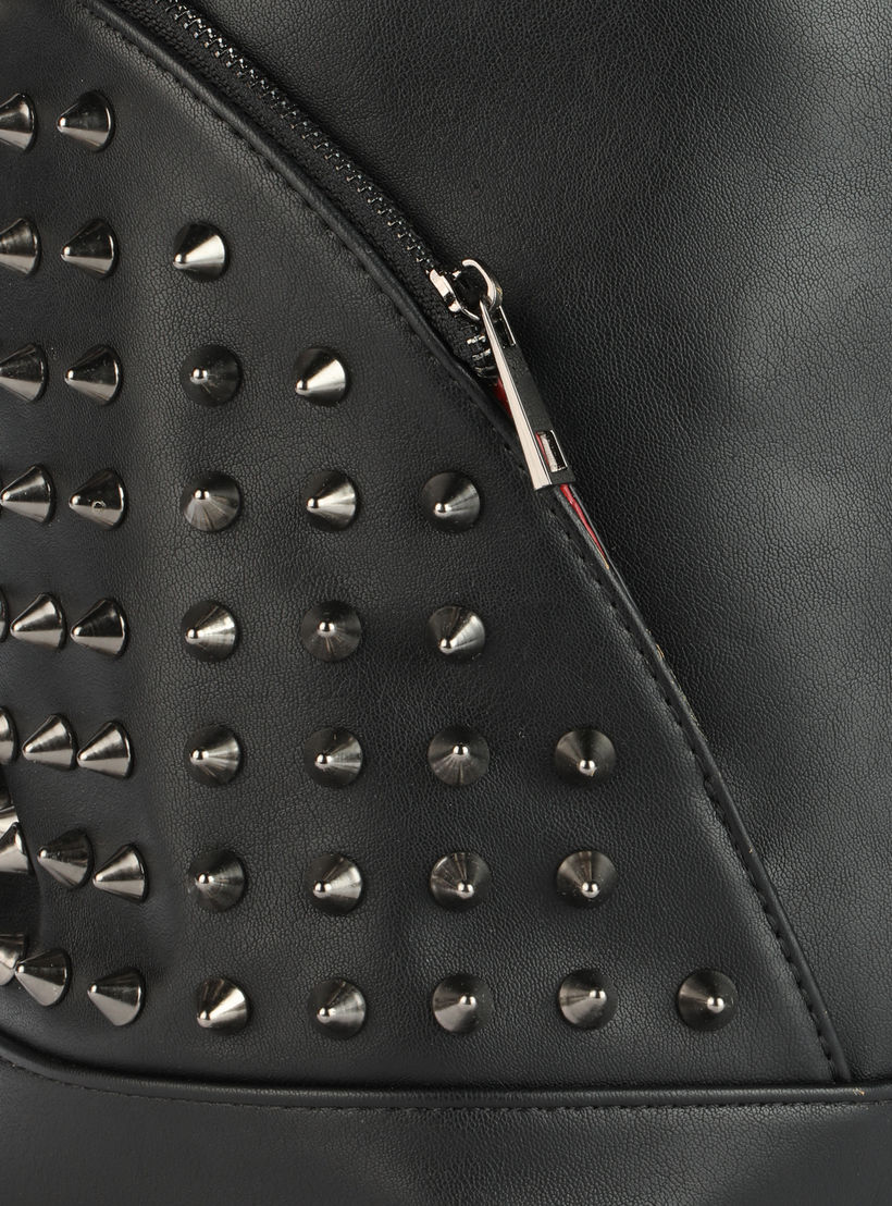 حقيبة ظهر مرصّعة بطيَّة ورباط للإغلاق-men-bags-image-2