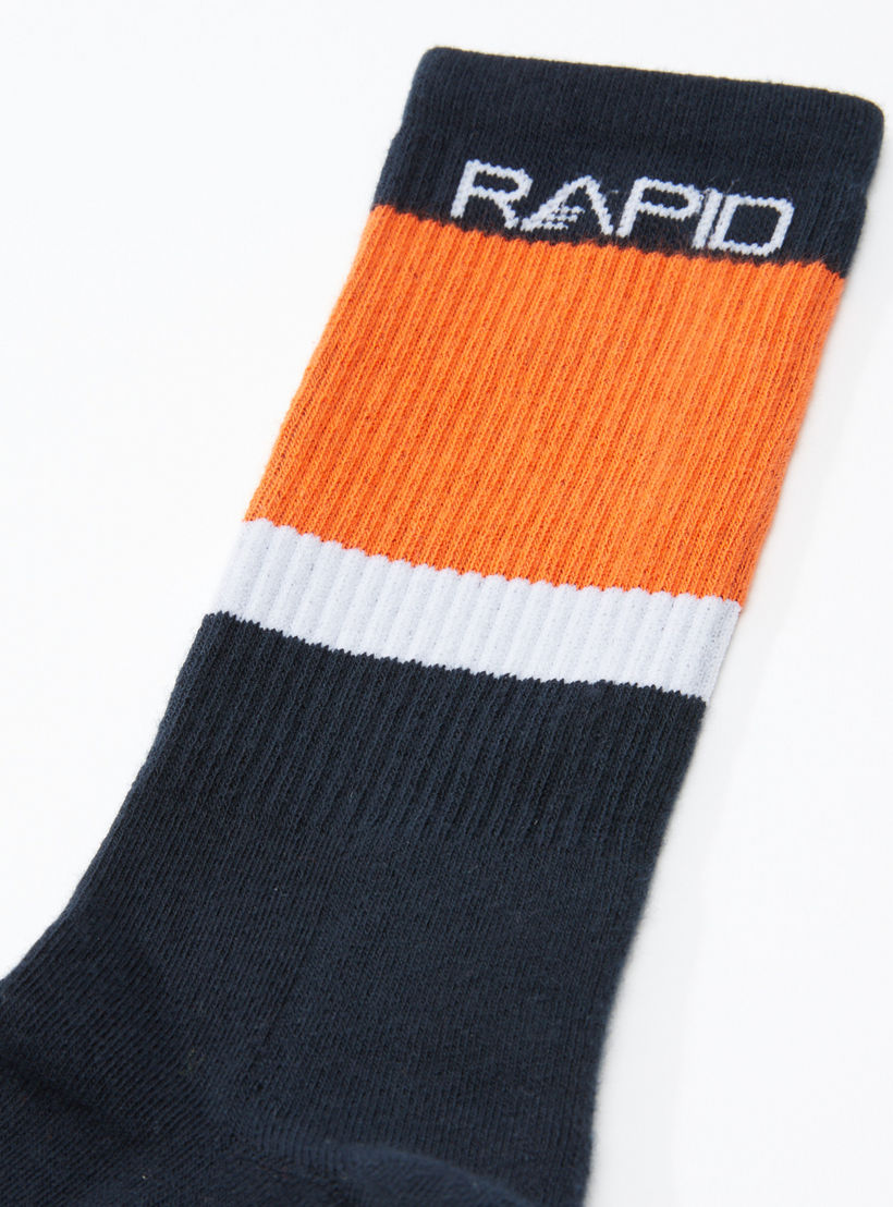 جوارب طويلة بارزة الملمس-men-socks-image-2