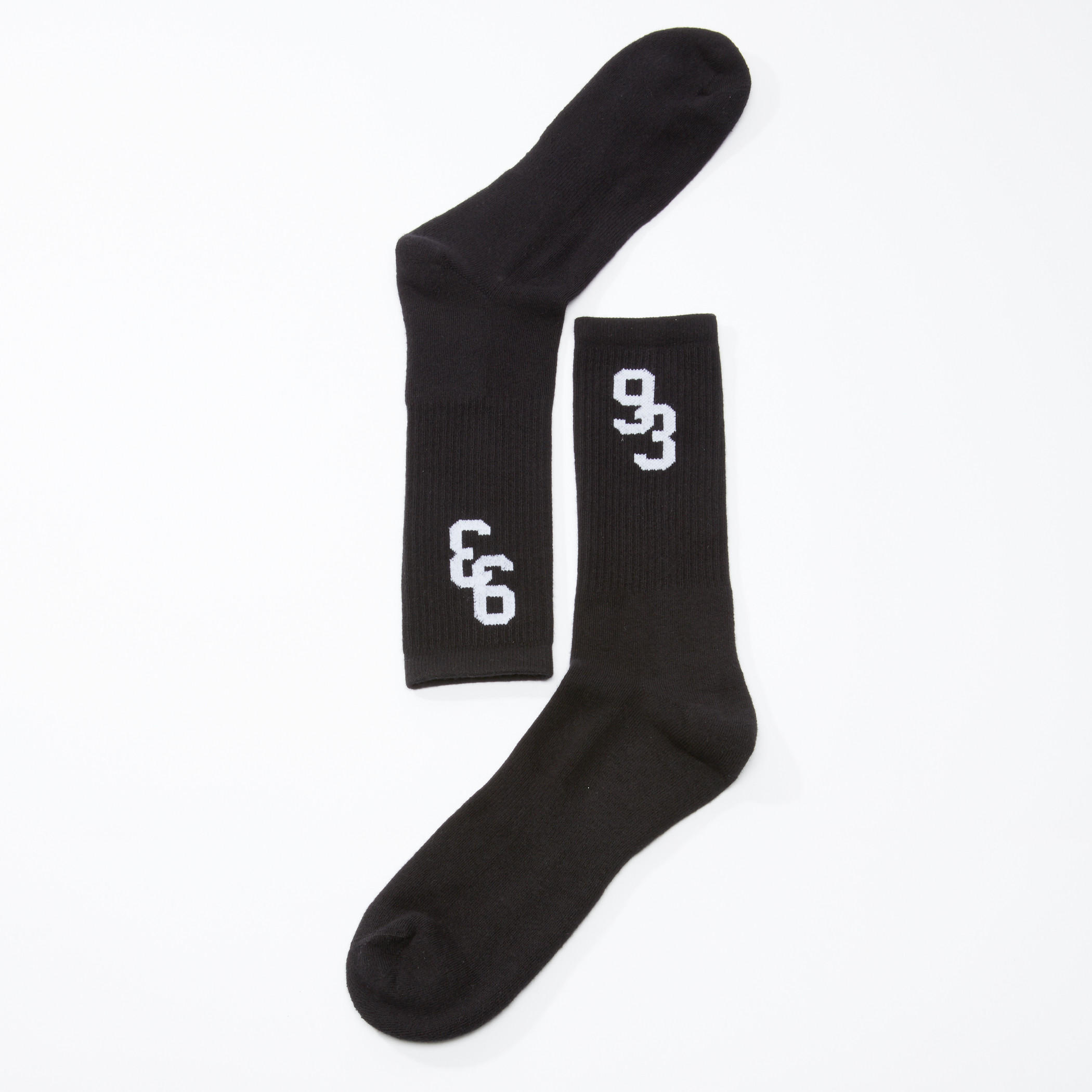 جوارب مضلّعة متوسطة الطول بطبعات-men-socks-image-1