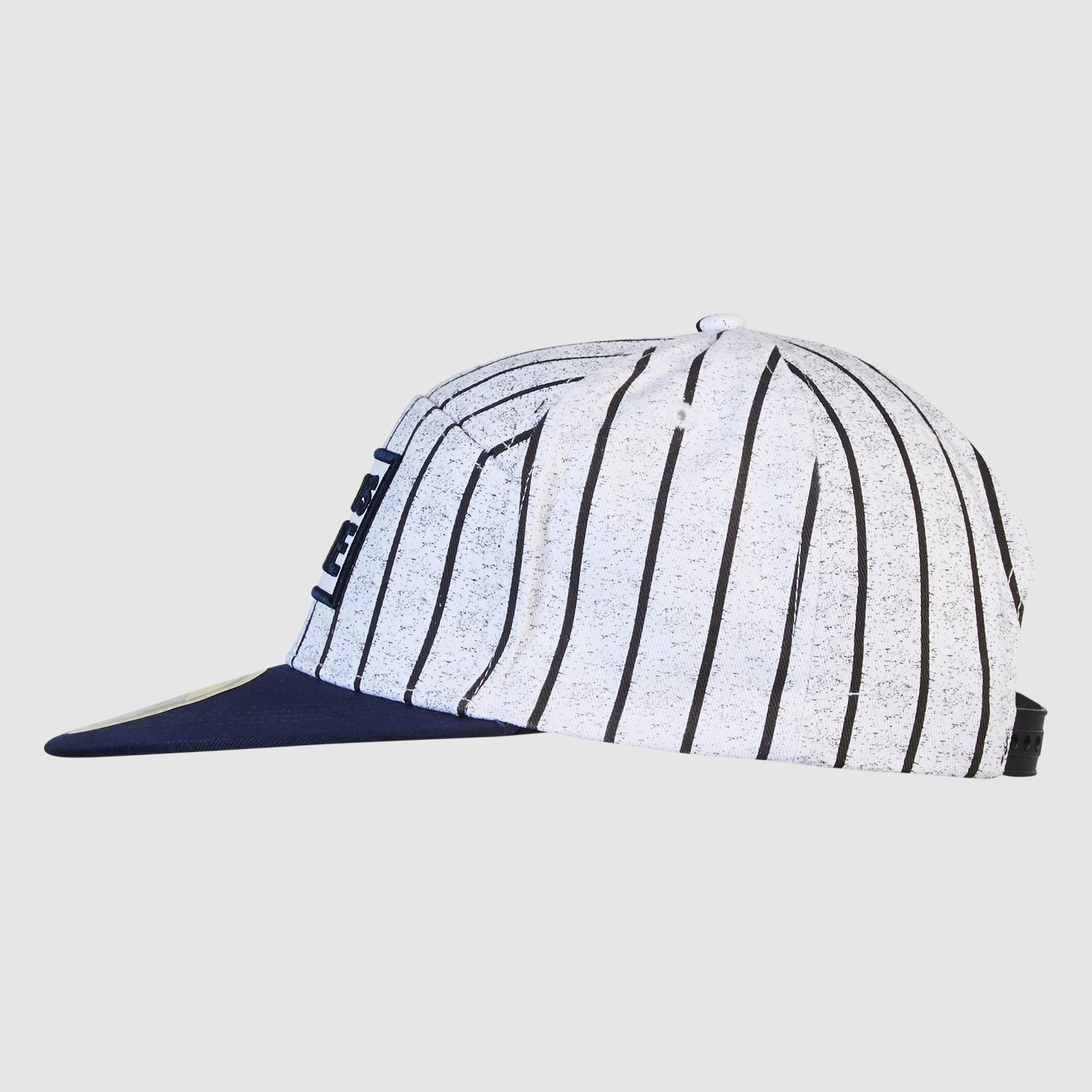 قبعة كاب مقلّمة بزر إغلاق-men-caps-image-2