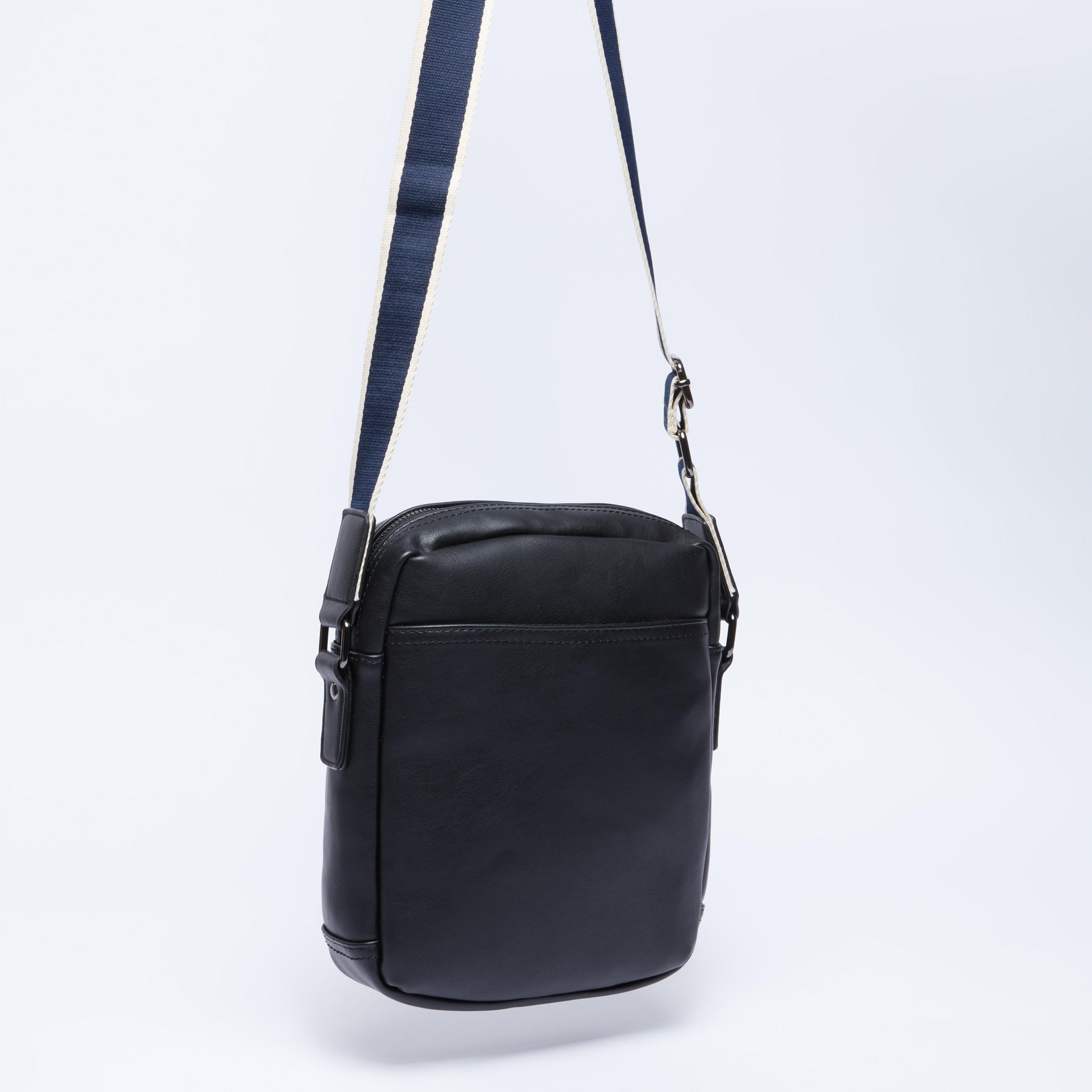 حقيبة كروس بودي متعددة الأقسام بسحاب إغلاق وحمّالة قابلة للتعديل-men-bags-image-3