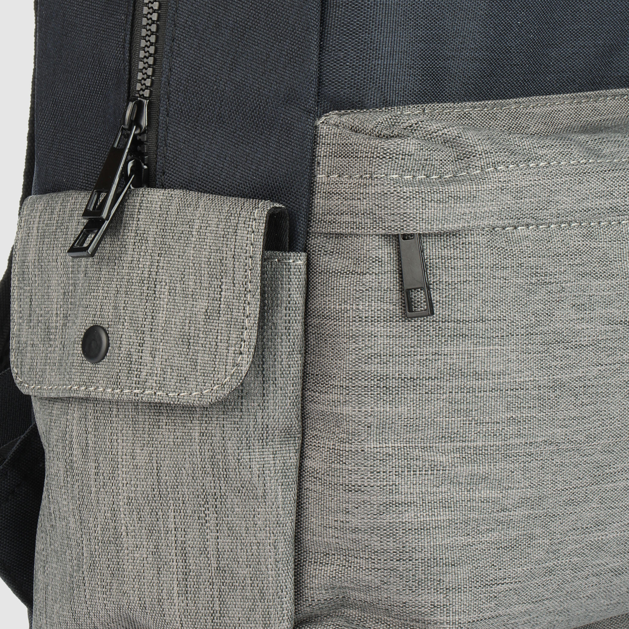 حقيبة ظهر بسحّاب إغلاق وطبعات-men-bags-image-2