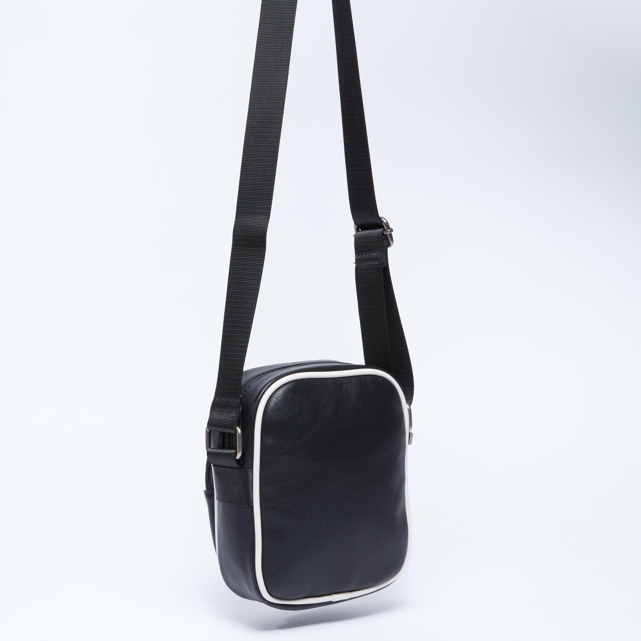 حقيبة كروس بودي بسحاب إغلاق وحمّالة قابل للتعديل وطبعات-men-bags-image-3