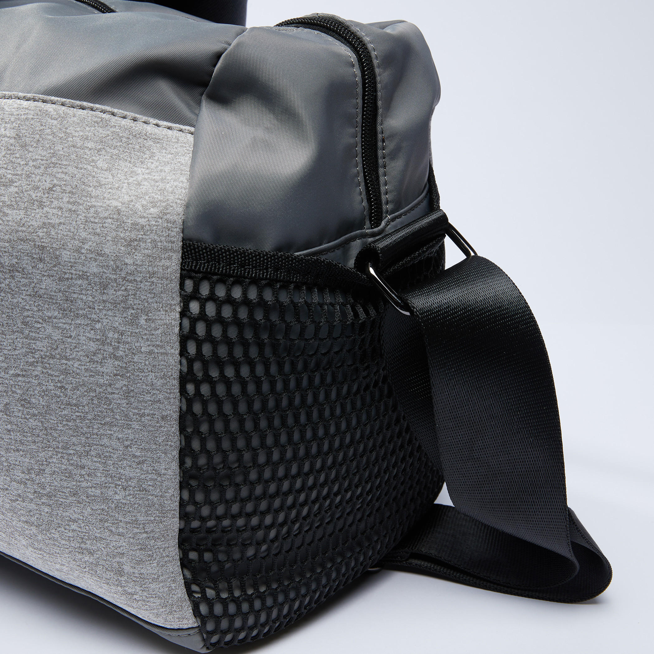 حقيبة دافل بارزة الملمس بمقابض مزدوجة وحمّالة قابلة للتعديل-men-bags-image-3