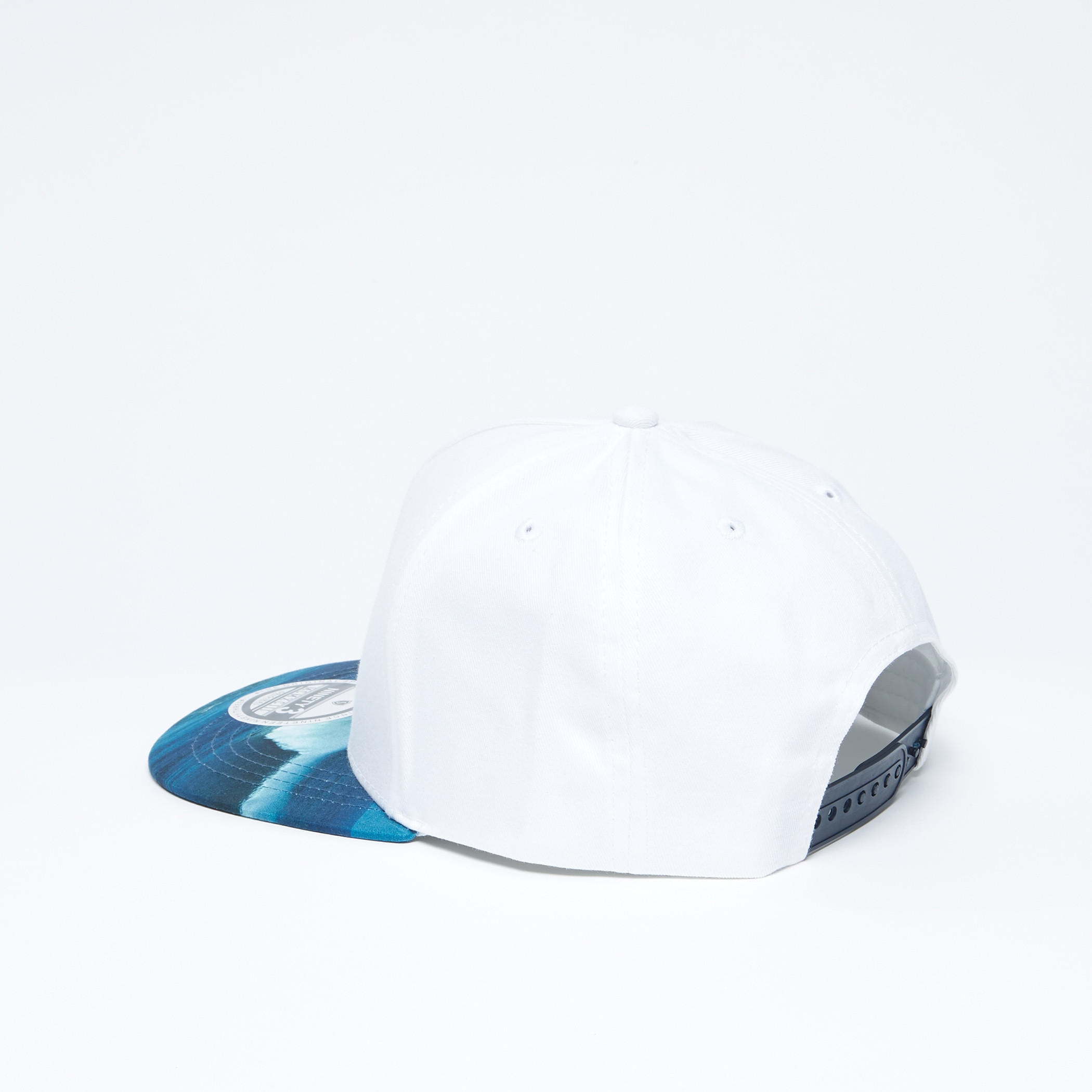 قبعة كاب مطرّزة بزر إغلاق-men-caps-image-1