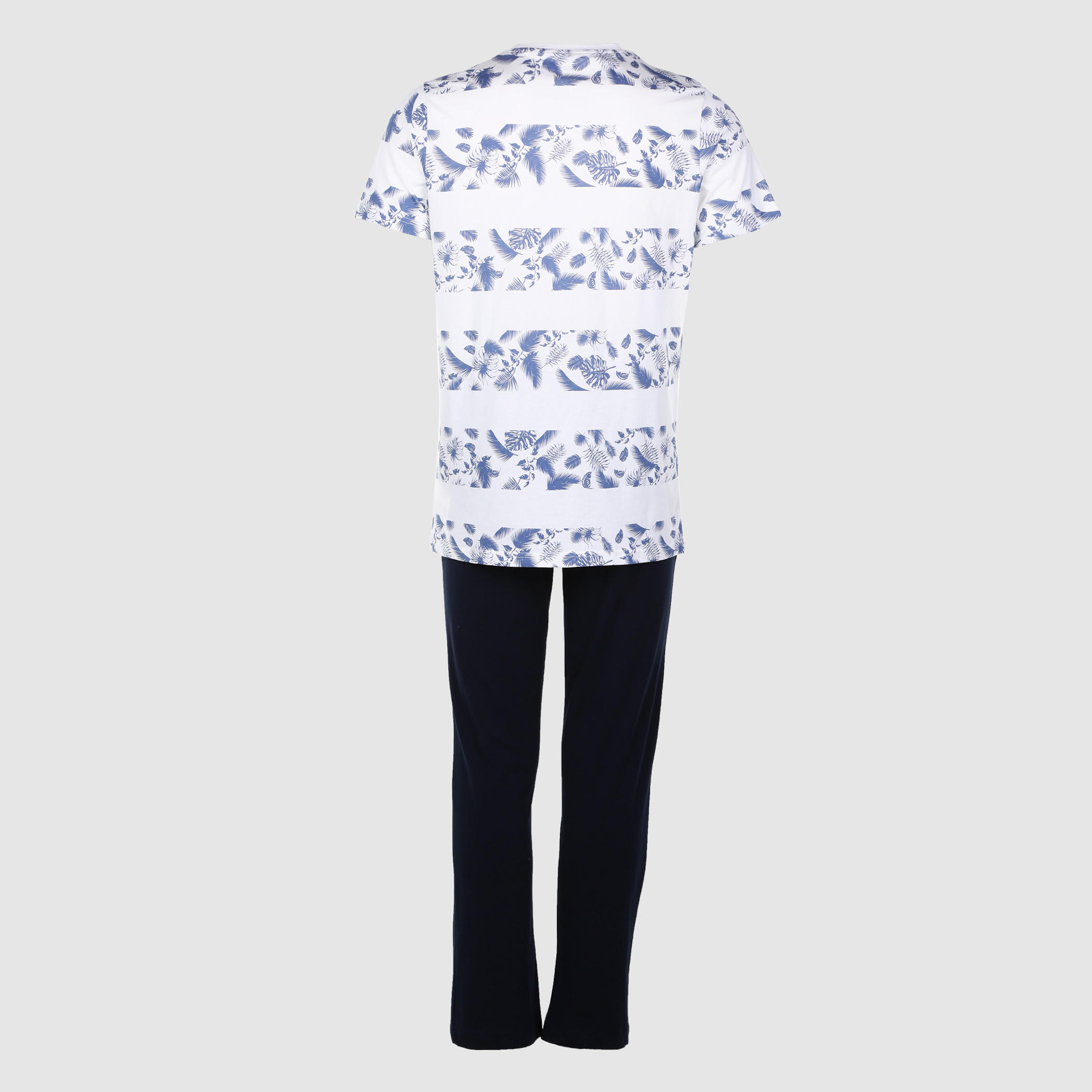 طقم بنطال بيجاما وتيشيرت بطبعات-men-clothing-nightwear-sets-image-4