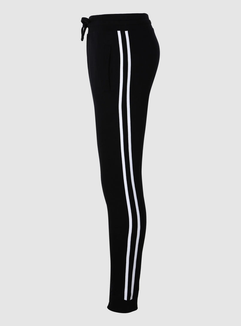 بنطال طويل بخصر مطّاطي ورباط-men-clothing-bottoms-joggers-image-1
