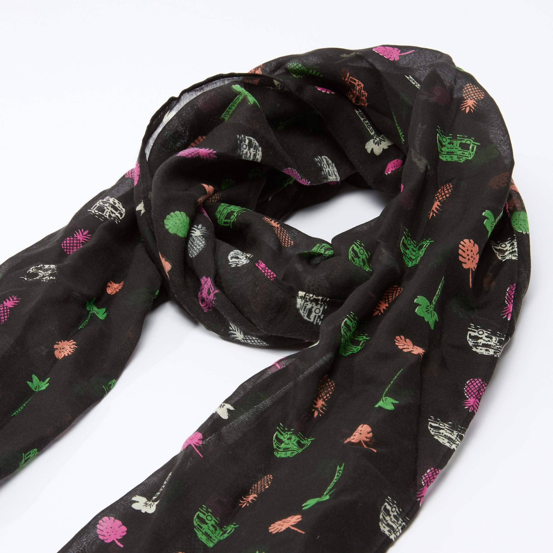 وشاح بطبعات-women-clothingaccessories-scarves-image-2