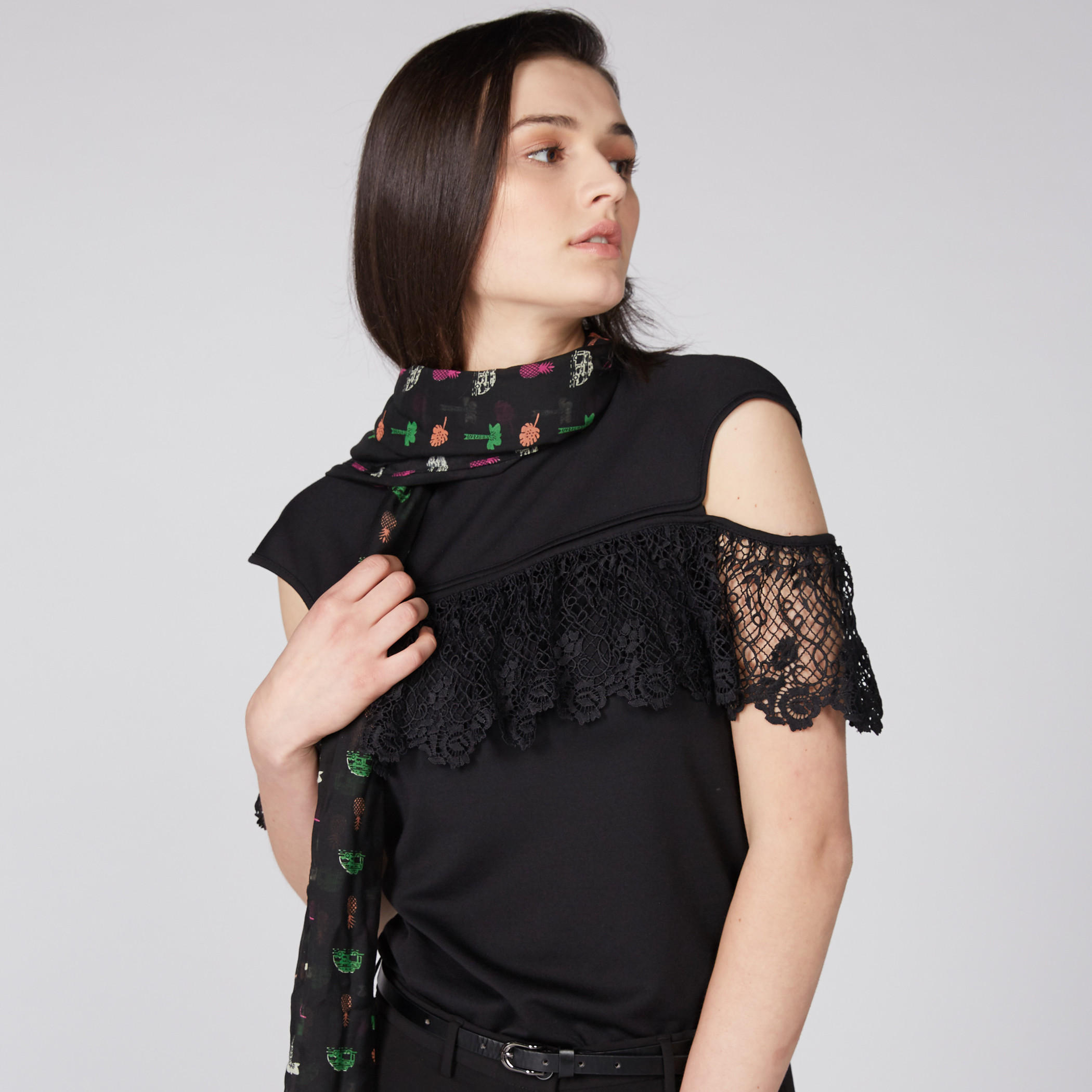 وشاح بطبعات-women-clothingaccessories-scarves-image-1