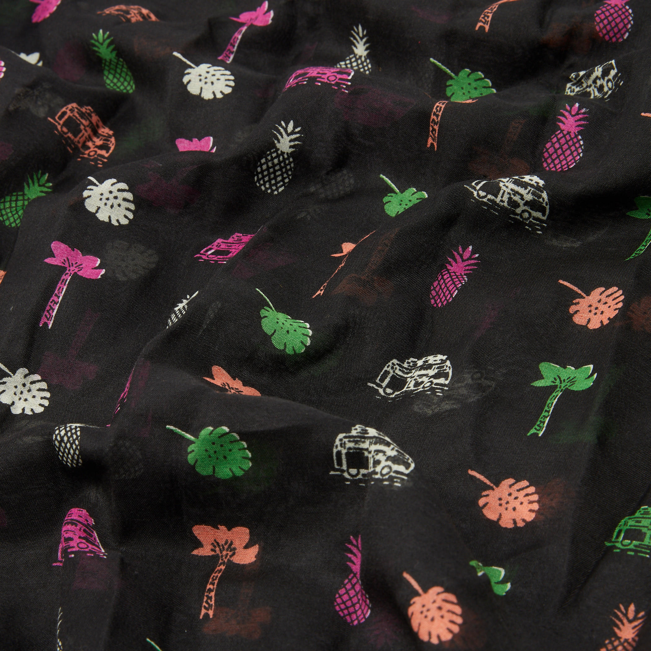 وشاح بطبعات-women-clothingaccessories-scarves-image-3