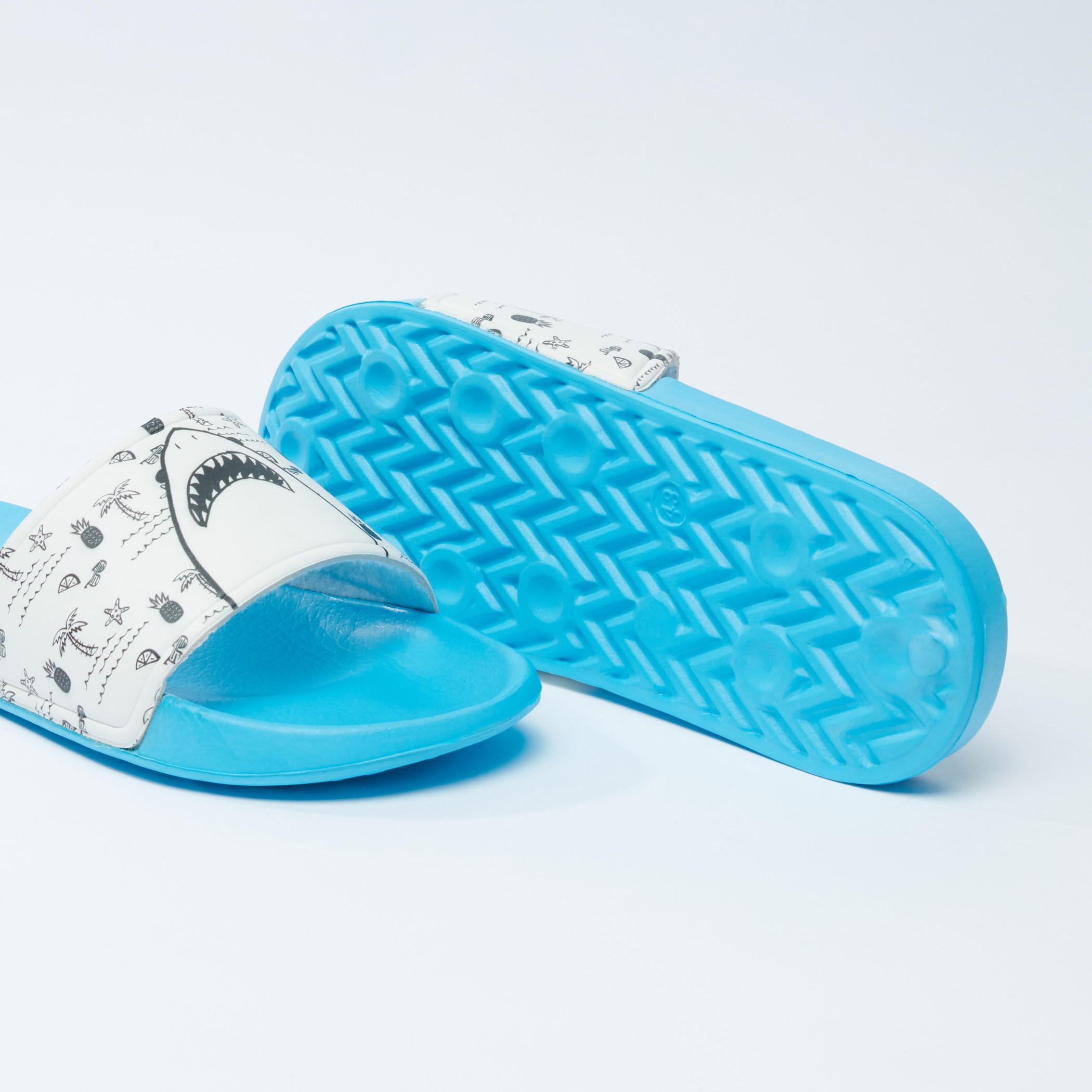 حذاء خفيف بطبعات-men-shoes-flipflopsandslides-image-1