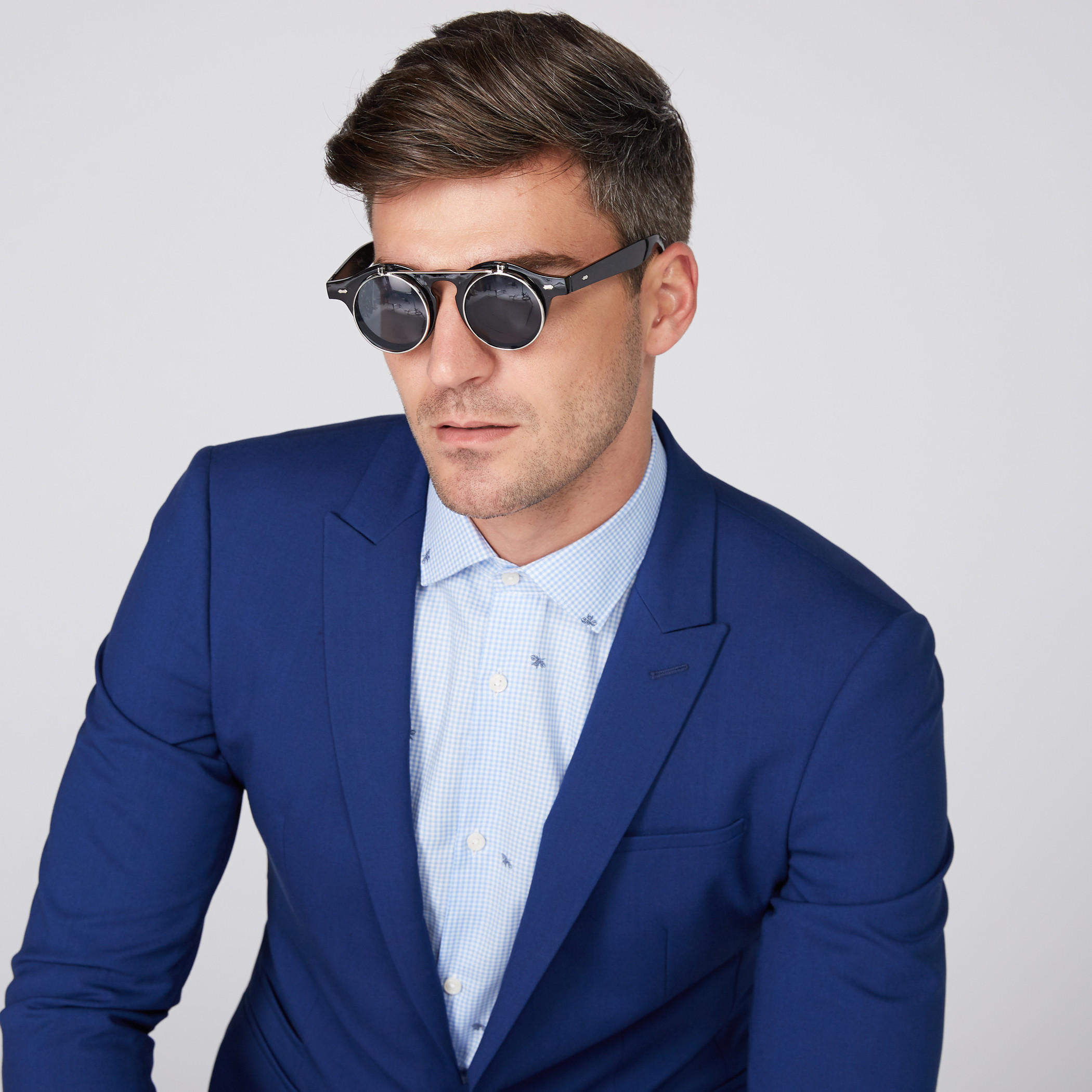 نظّارة شمسية بتصميم مستدير وإطار كامل-men-sunglasses-image-2