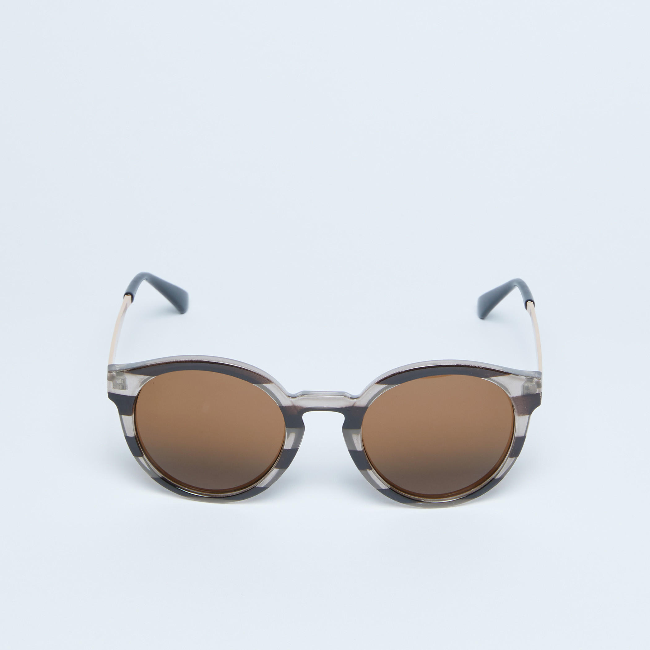 نظّارة شمسية بتصميم بيضاوي وإطار كامل وطبعات-men-sunglasses-image-3