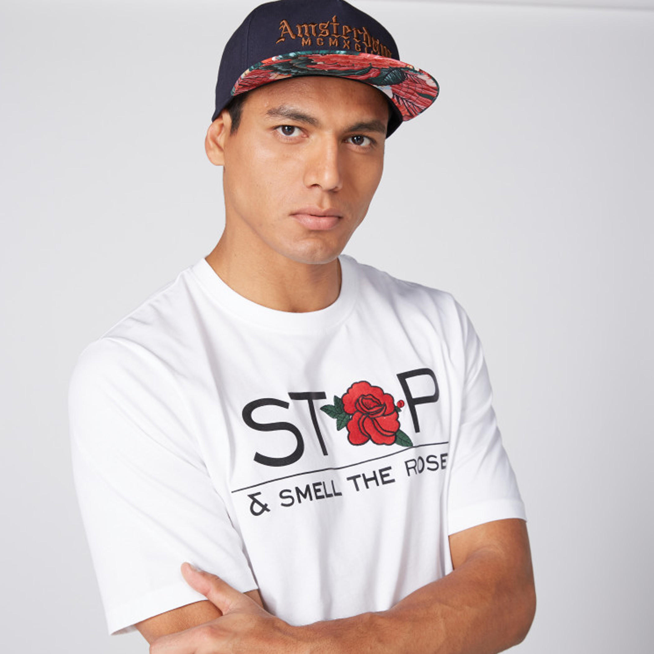 قبعة كاب مطرّزة بزر إغلاق-men-caps-image-2