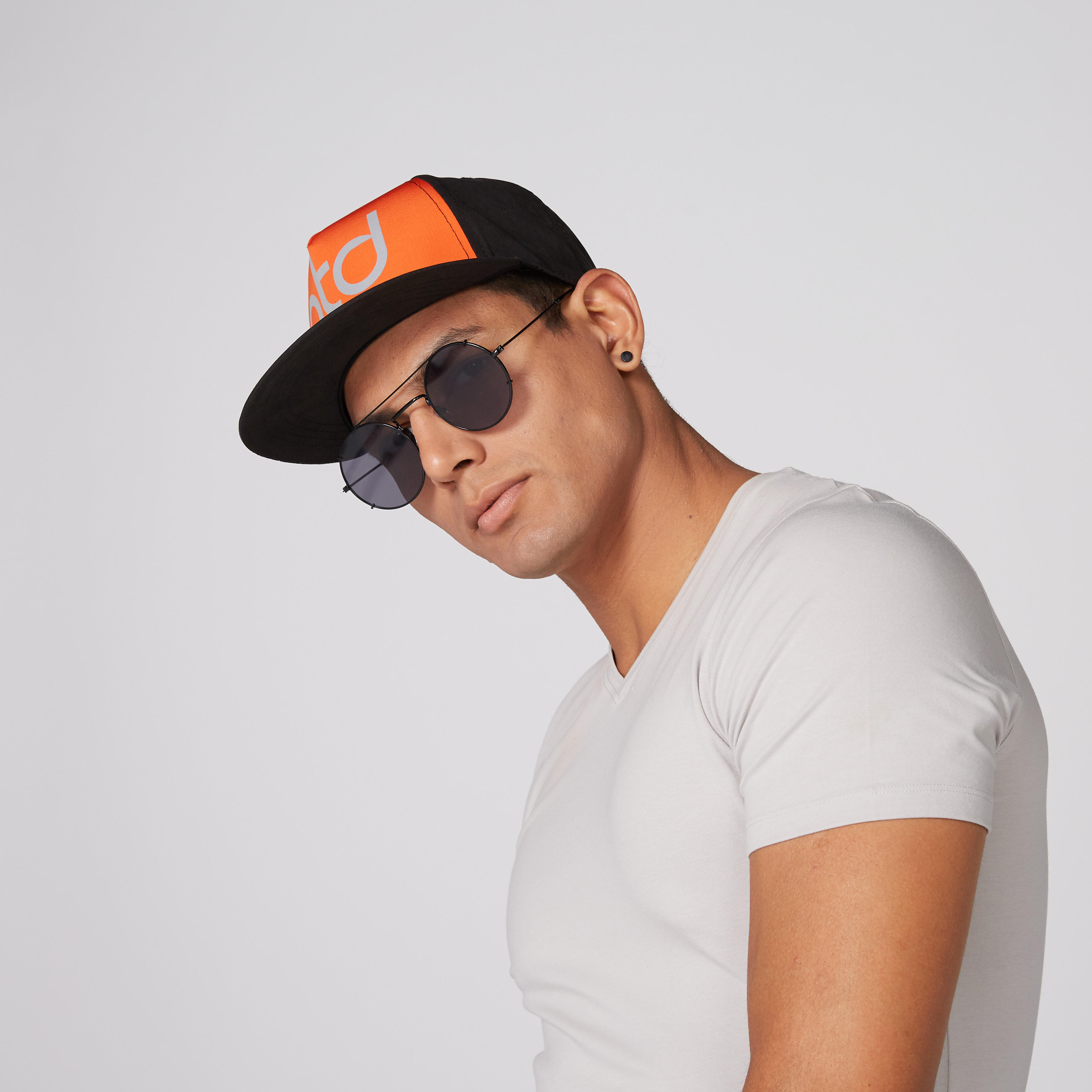 قبعة كاب بزر إغلاق وطبعات-men-caps-image-2