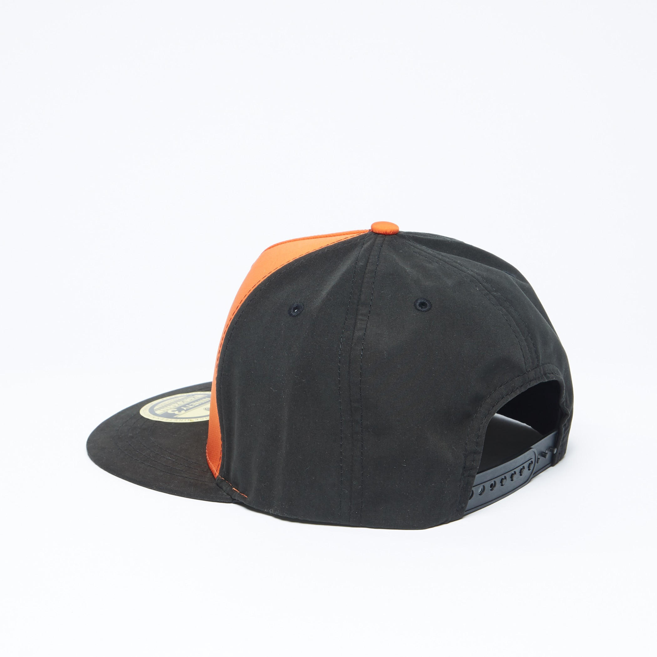 قبعة كاب بزر إغلاق وطبعات-men-caps-image-1