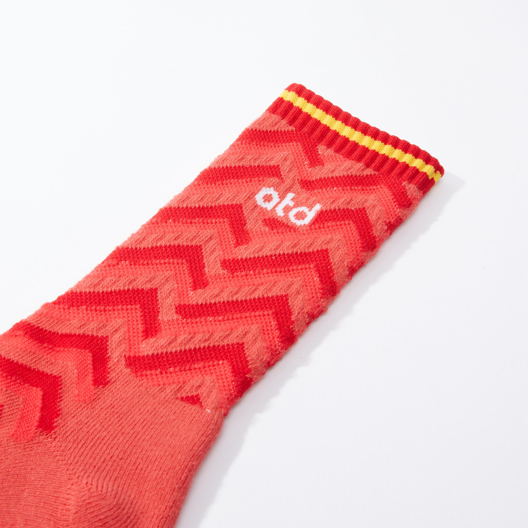 جوارب رياضية متوسطة الطول بارزة الملمس -men-socks-image-2