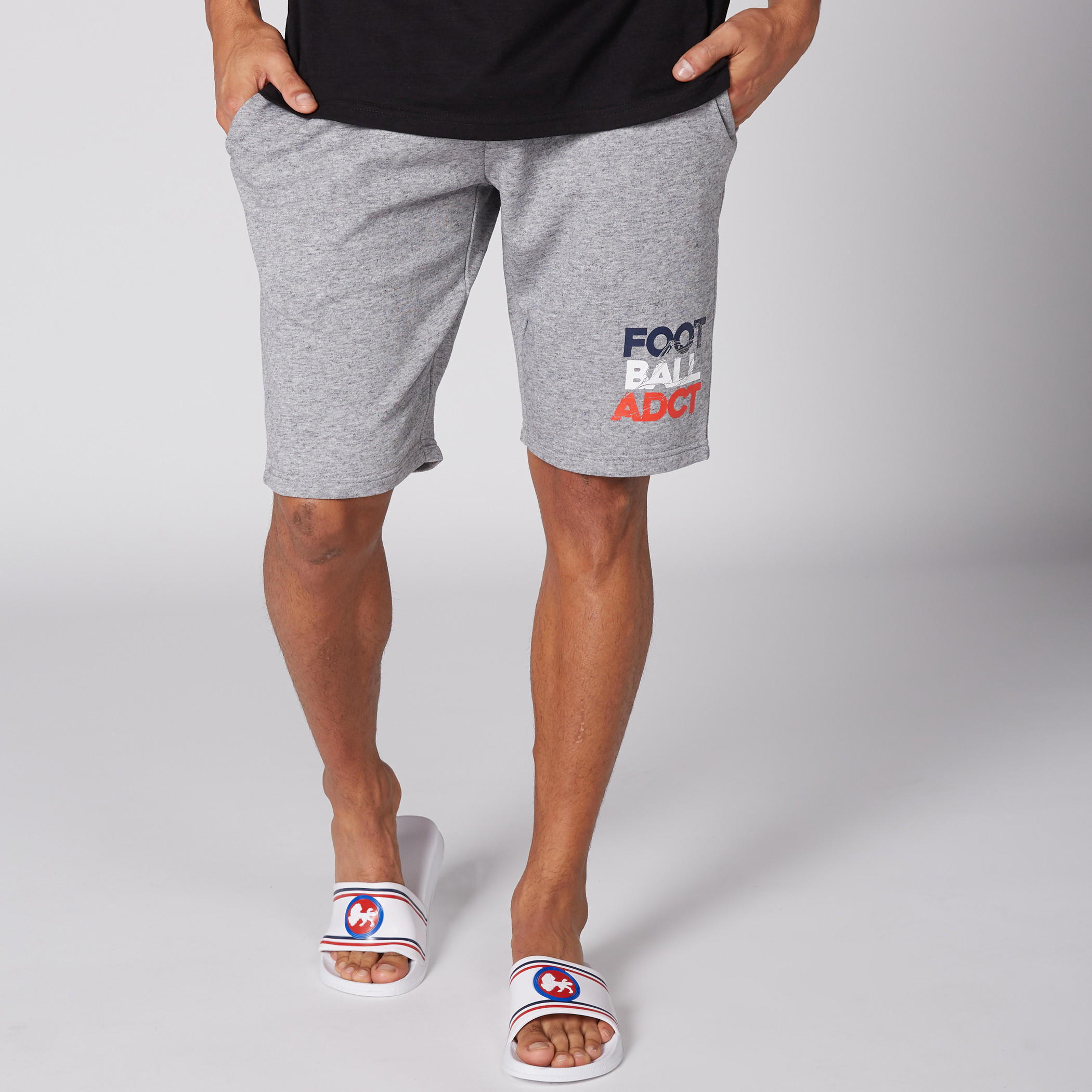 حذاء خفيف بارز الملمس بتزيينات -men-shoes-flipflopsandslides-image-2