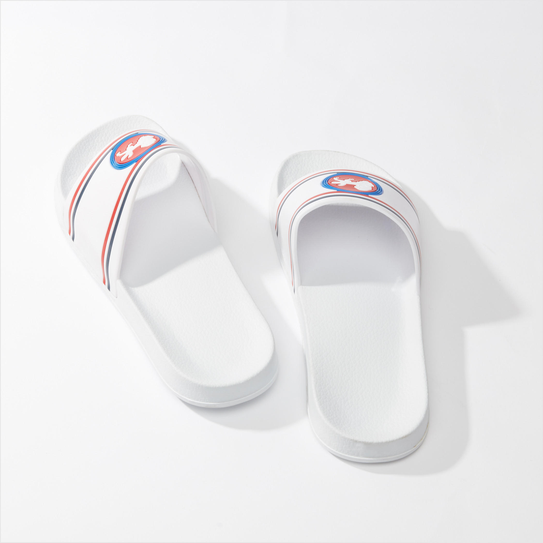 حذاء خفيف بارز الملمس بتزيينات -men-shoes-flipflopsandslides-image-3