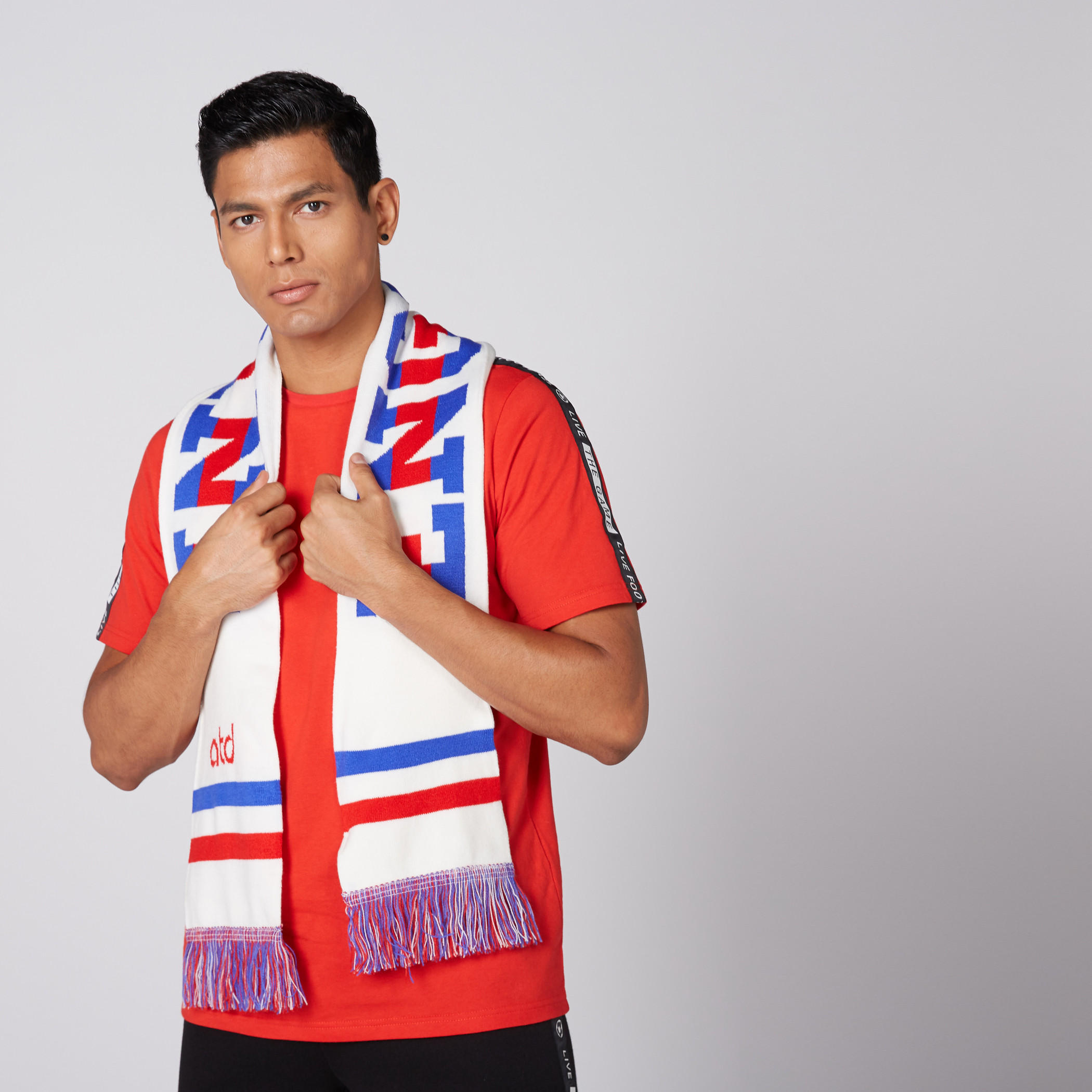 وشاح بشراشيب وطبعات -men-scarvesandgloves-image-2