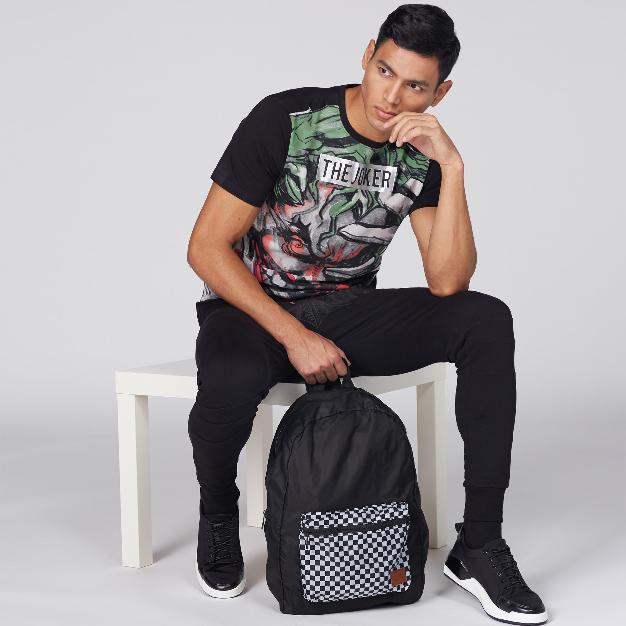 حقيبة ظهر كاروهات بسحّاب إغلاق-men-bags-image-5