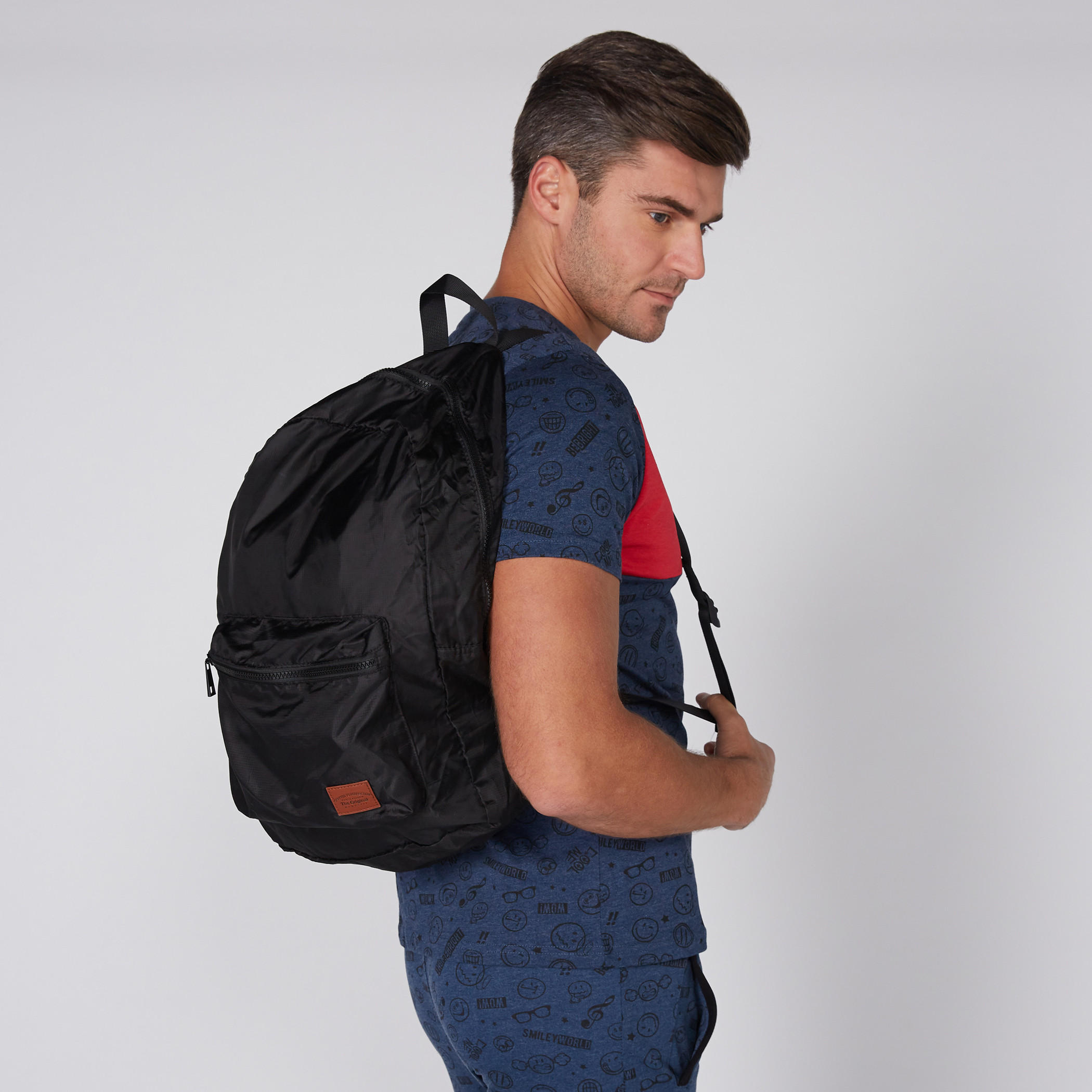 حقيبة ظهر بجيوب عديدة وسحّاب إغلاق وحمّالات قابلة للتعديل-men-bags-image-5