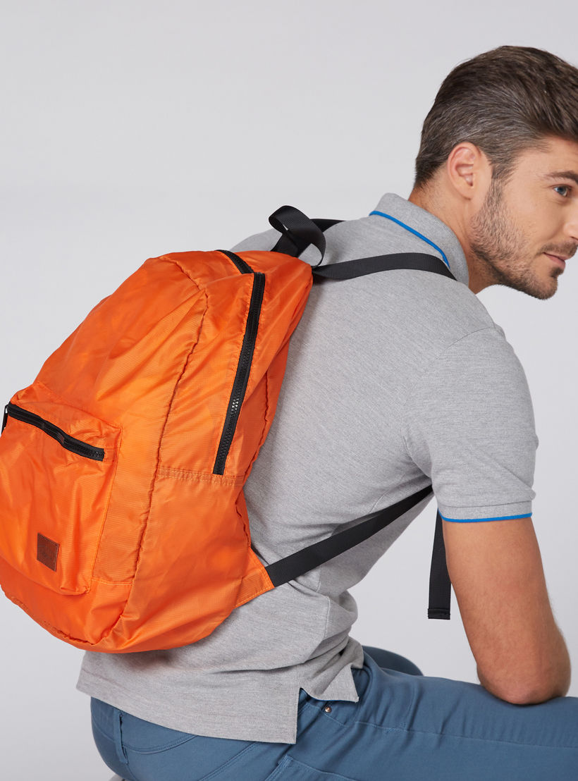 حقيبة ظهر بجيوب عديدة وسحّاب إغلاق وحمّالات قابلة للتعديل-men-bags-image-5