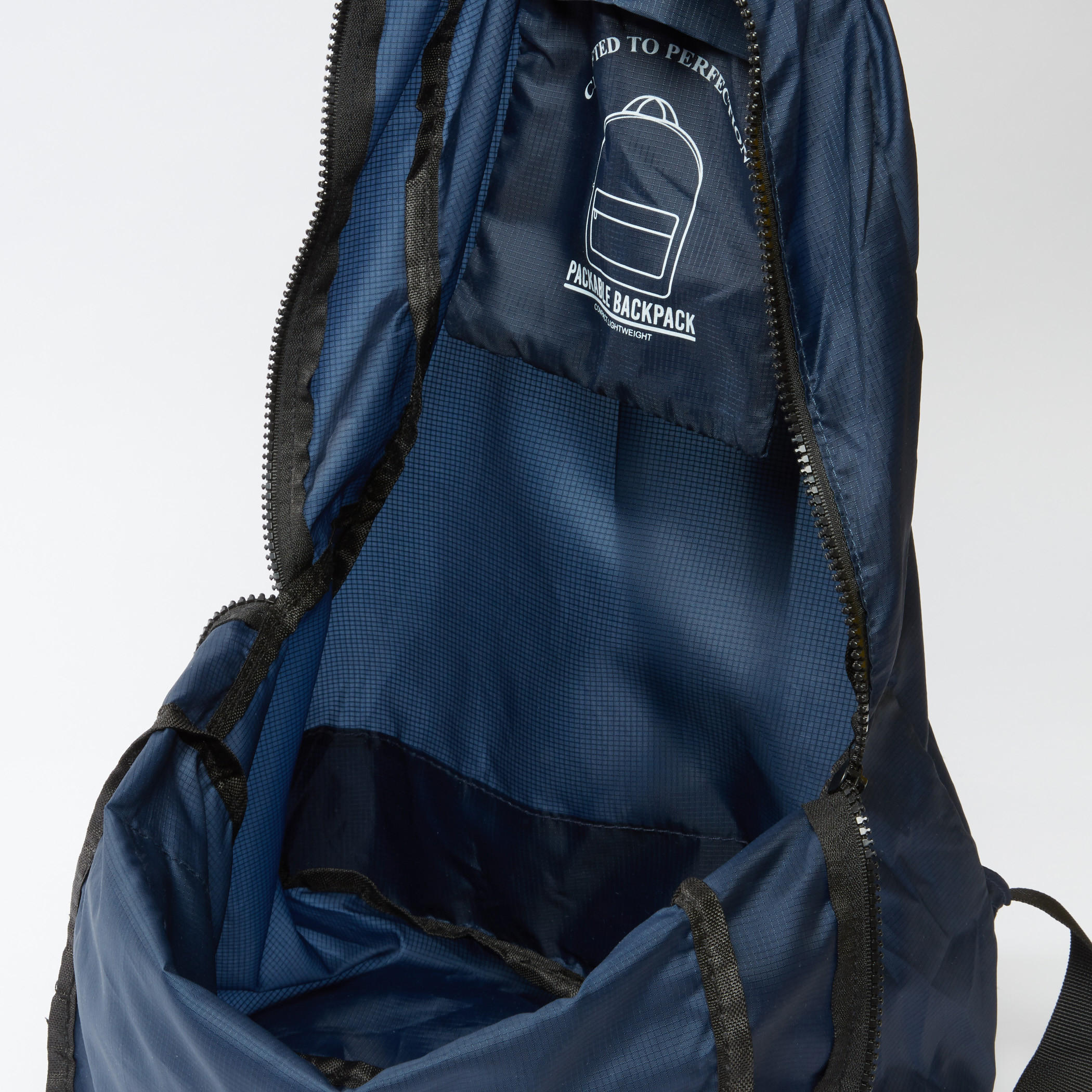حقيبة ظهر بجيوب عديدة وسحّاب إغلاق وحمّالات قابلة للتعديل-men-bags-image-1