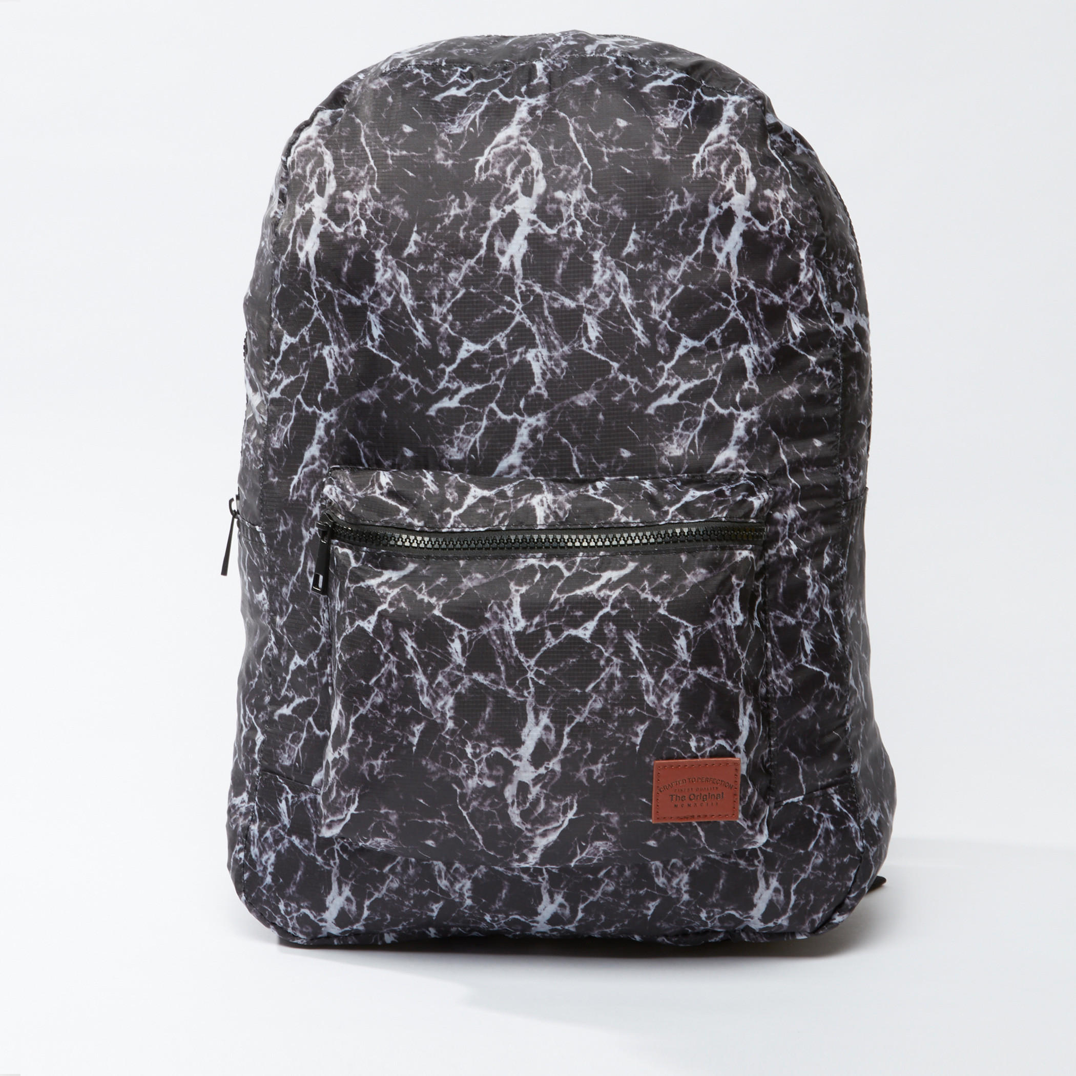 حقيبة ظهر بطبعات وسحاب إغلاق وحمالات قابلة للتعديل-men-bags-image-1