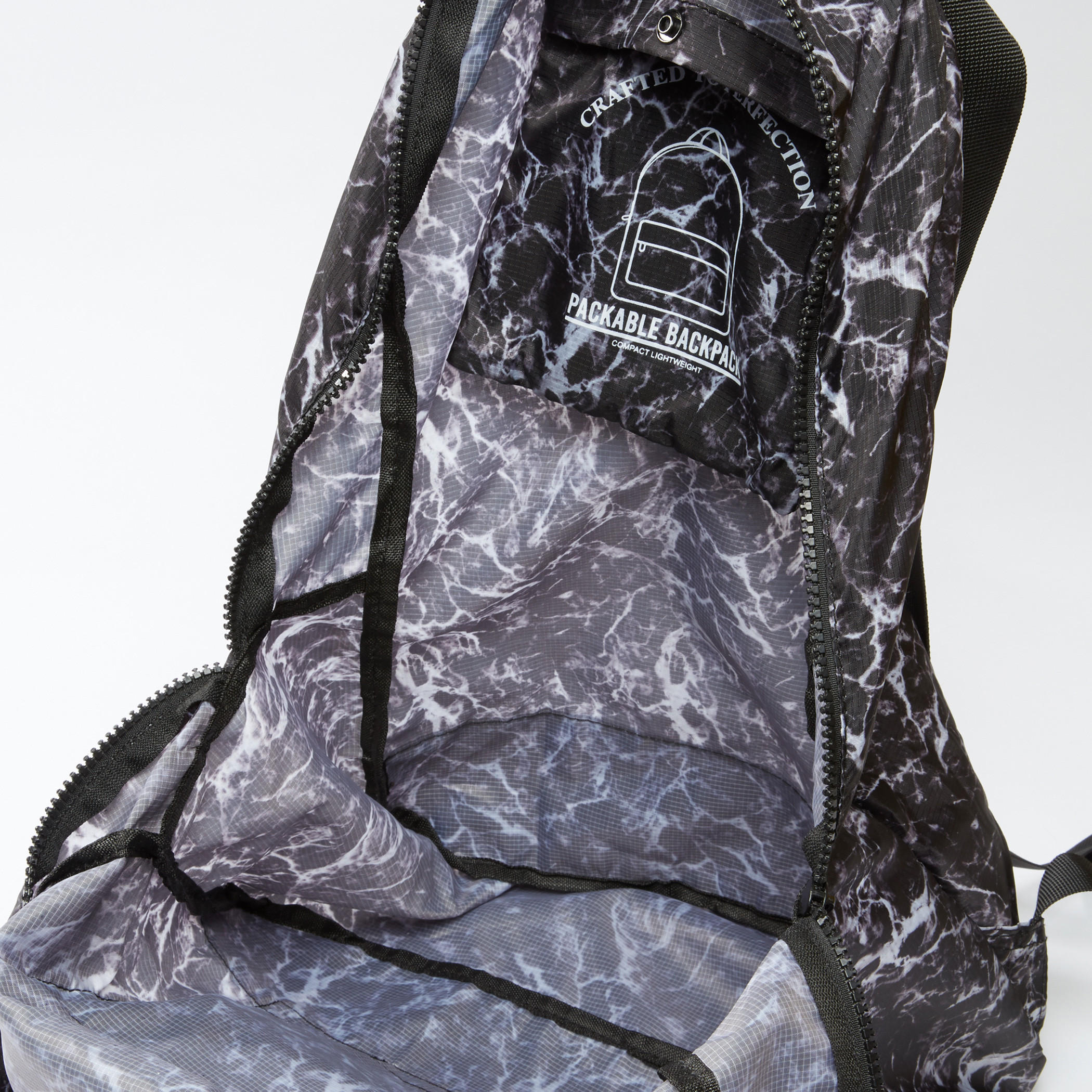 حقيبة ظهر بطبعات وسحاب إغلاق وحمالات قابلة للتعديل-men-bags-image-5