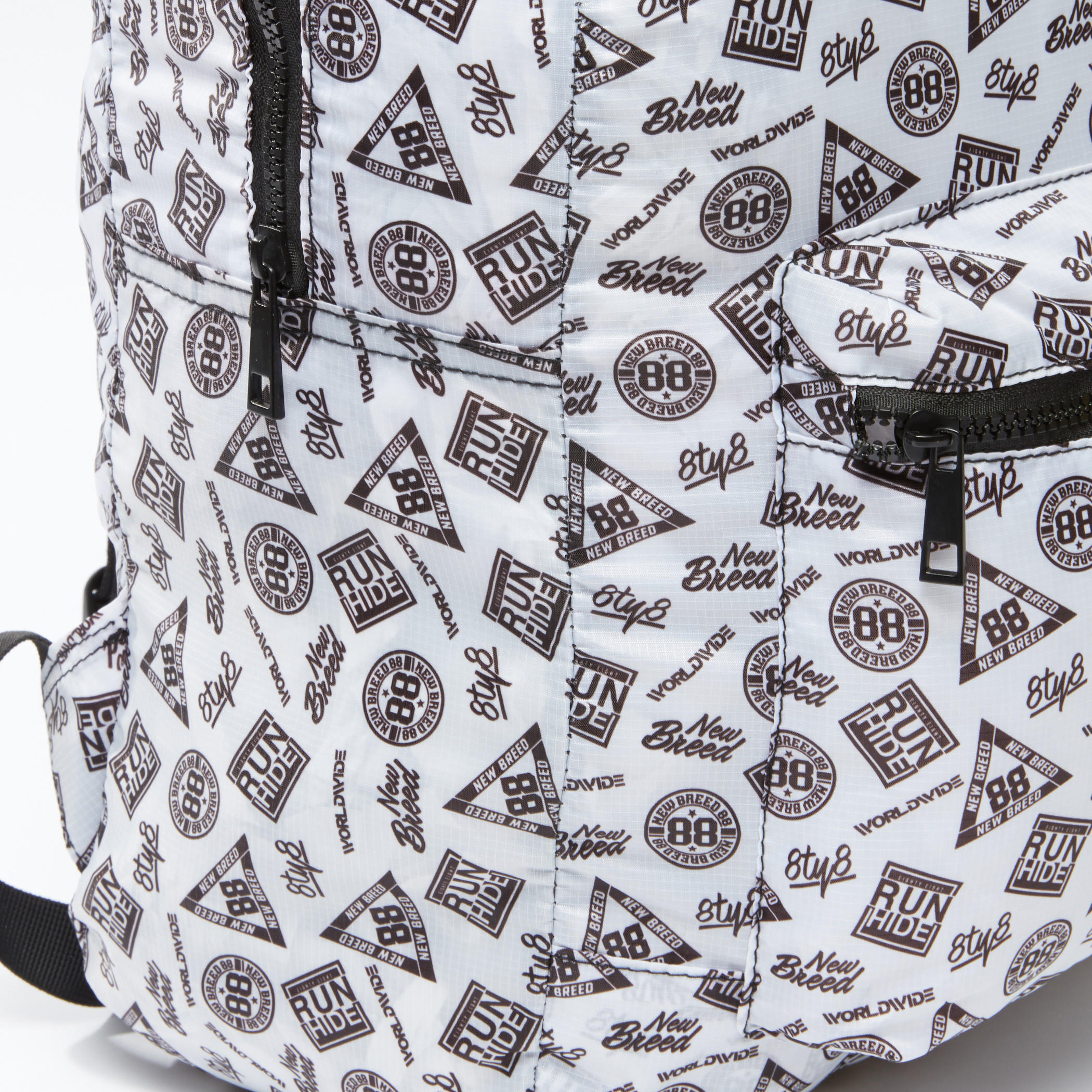 حقيبة ظهر بسحّاب إغلاق وحمّالات كتف قابلة للتعديل وطبعات-men-bags-image-2
