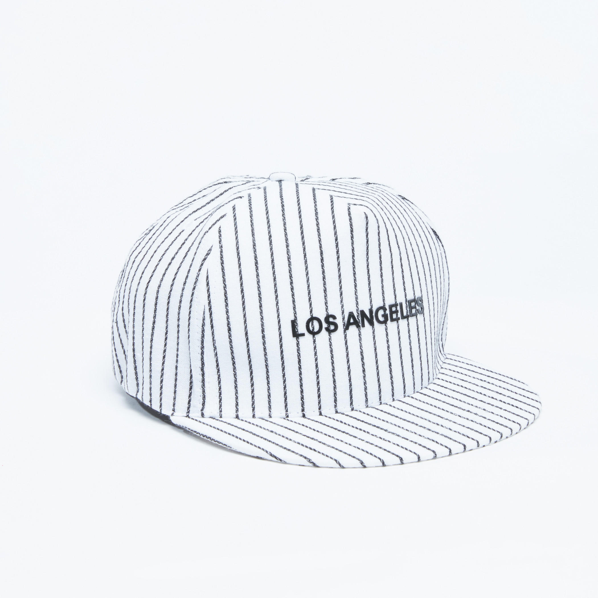 قبعة مقلّمة بزر للإغلاق-men-caps-image-1