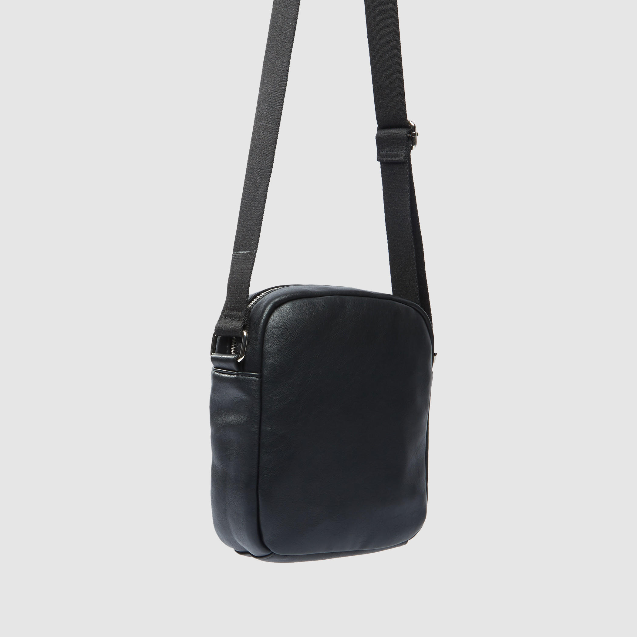 حقيبة ماسنجر بسحّاب إغلاق وحمالات قابلة للتعديل-men-bags-image-3