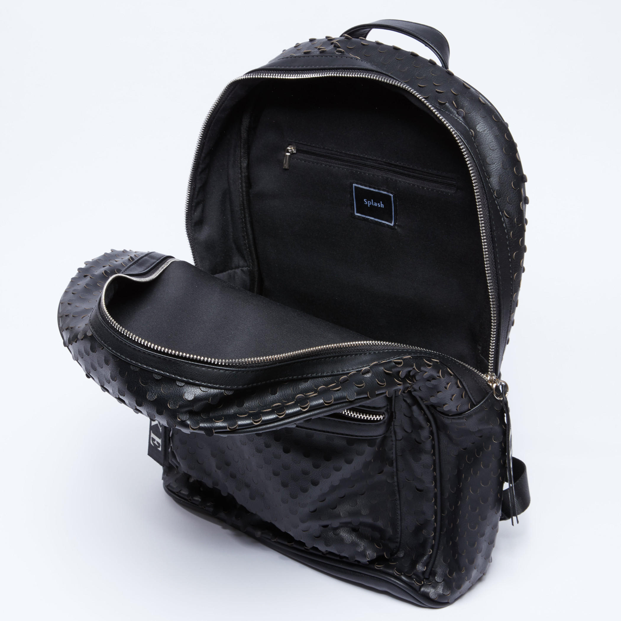 حقيبة ظهر بارزة الملمس بسحاب إغلاق وحمالات كتف قابلة للتعديل-men-bags-image-1