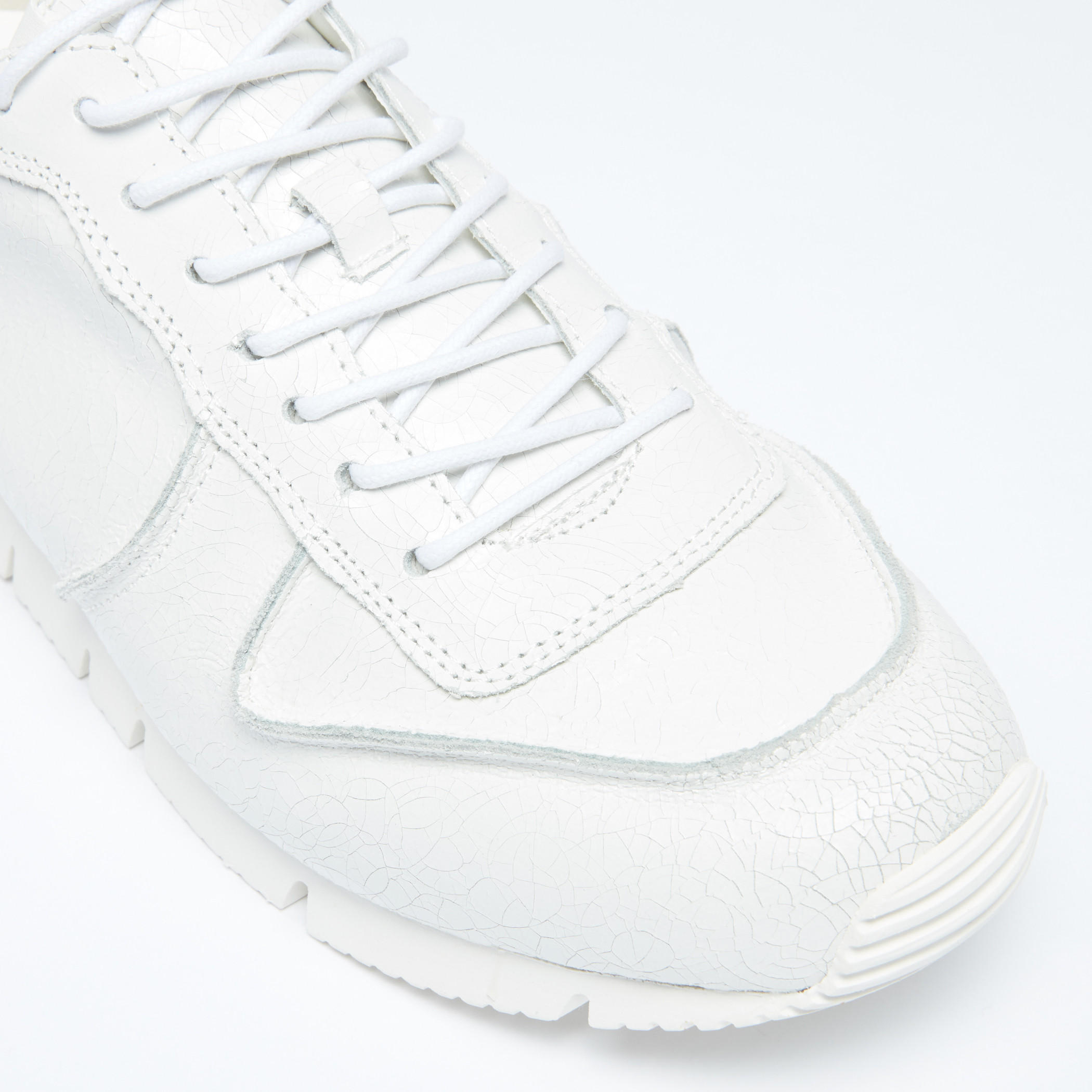 حذاء سنيكرز بارز الملمس برباط-men-shoes-loafersandmoccasins-image-3