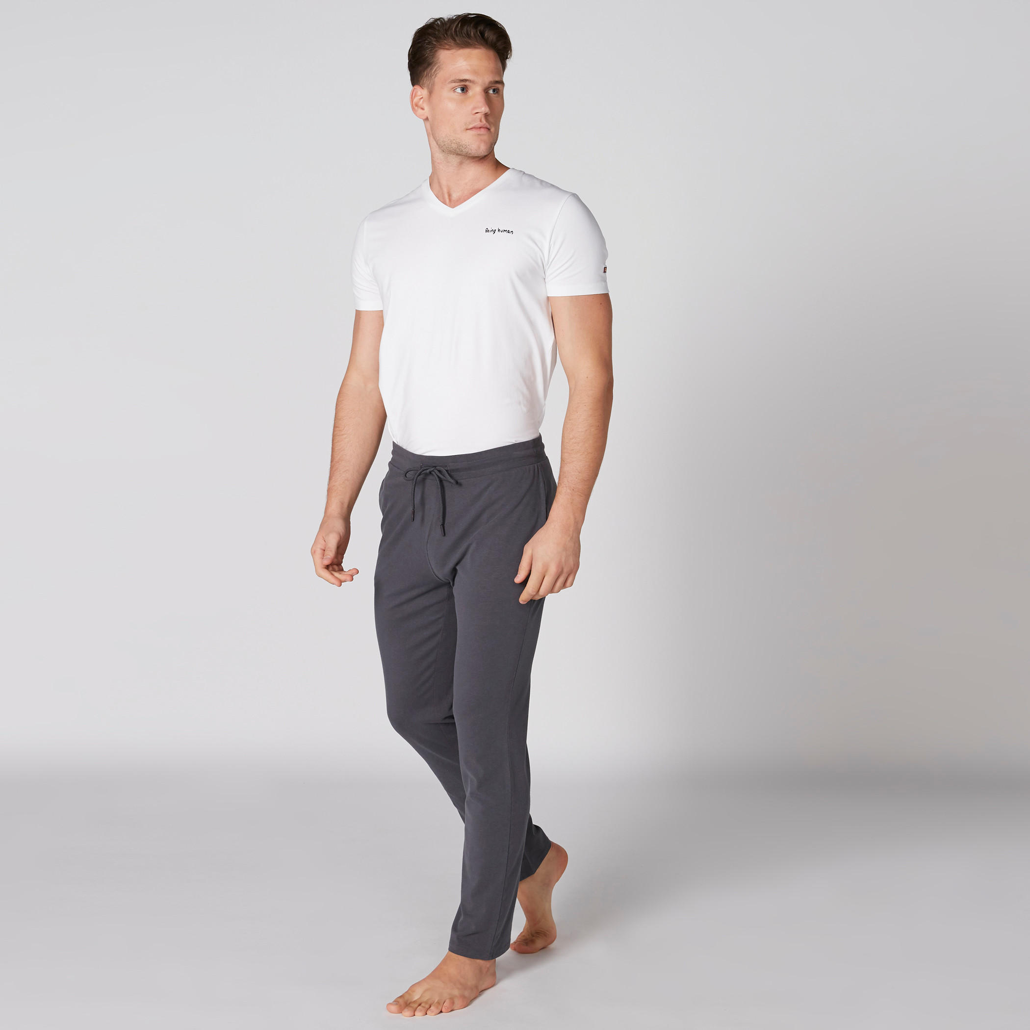 بنطال بيجاما طويل بخصر مطّاطي وجيوب-men-clothing-nightwear-pyjamaandshorts-image-1